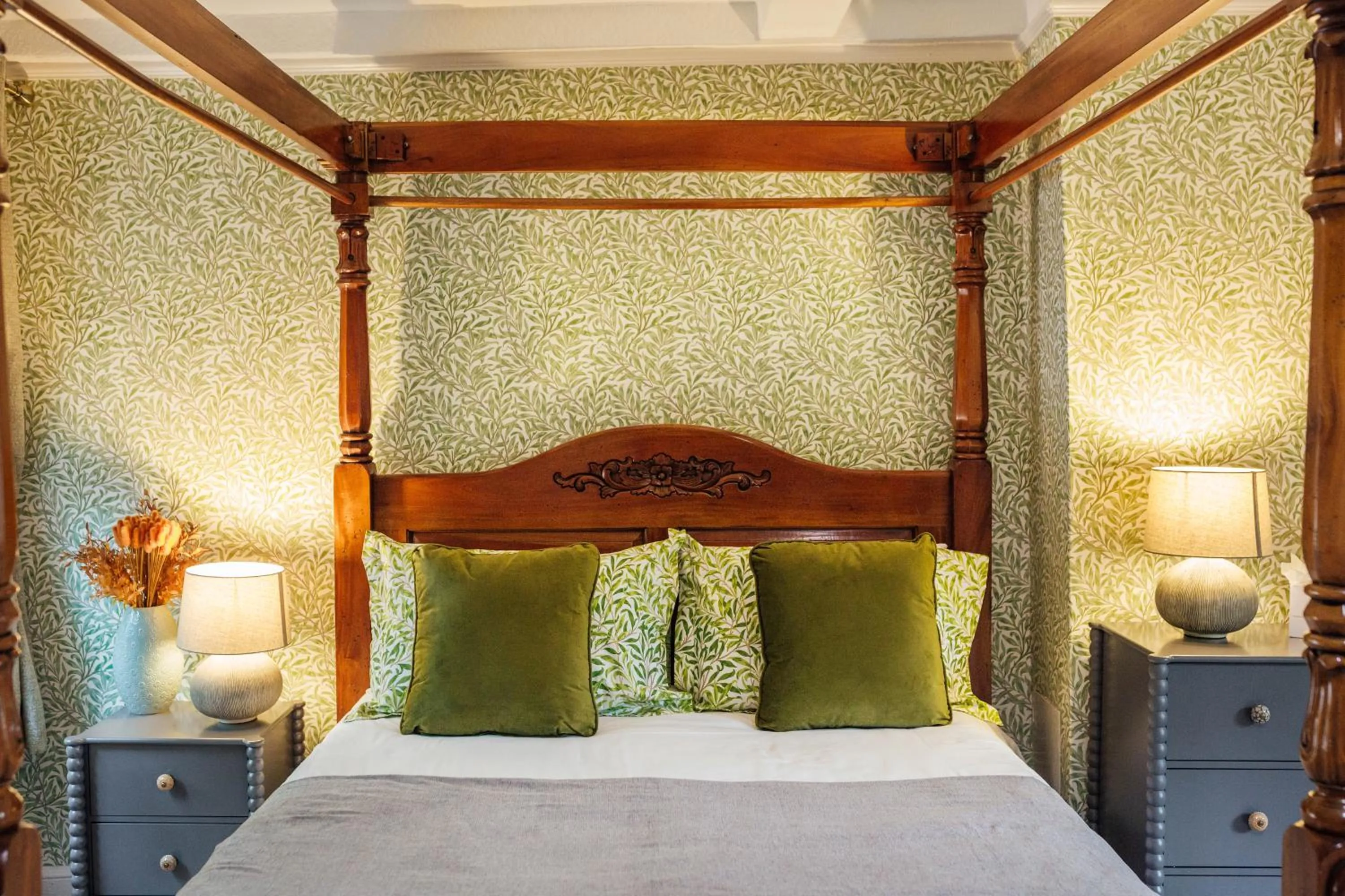 Bed in Old Rectory House, Redditch