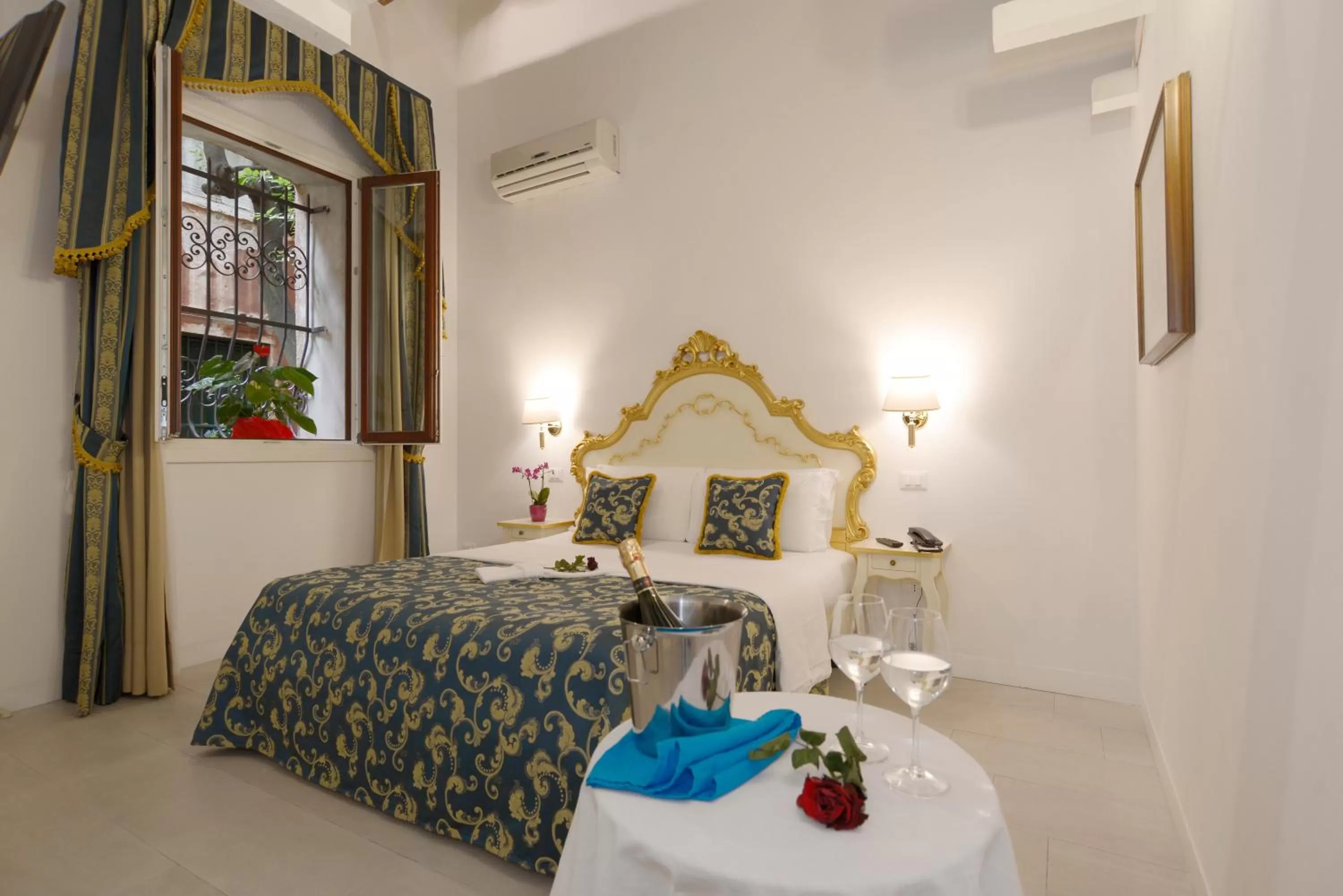 Bed in Al Mascaron Ridente