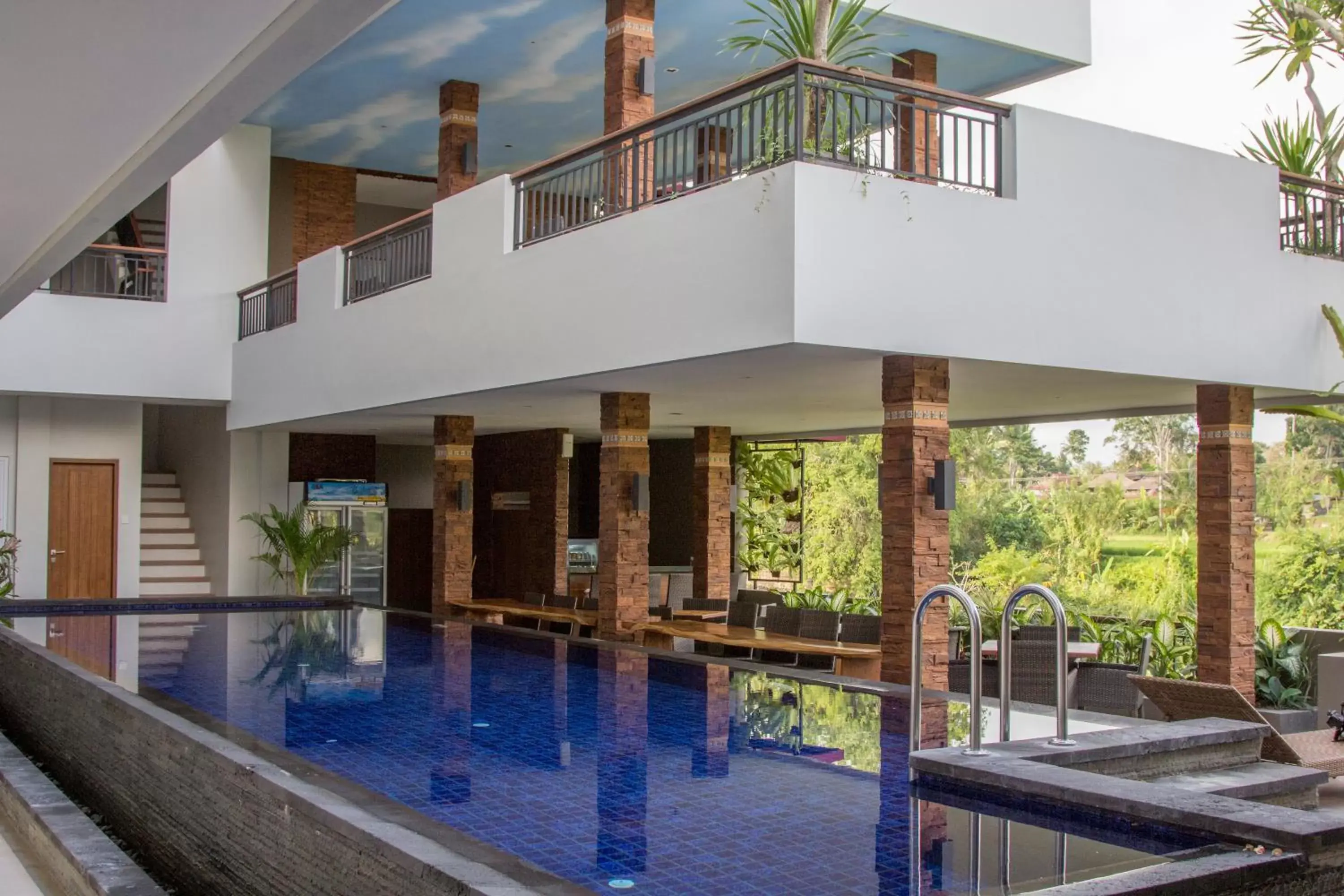 Swimming Pool in Puri Padma Hotel