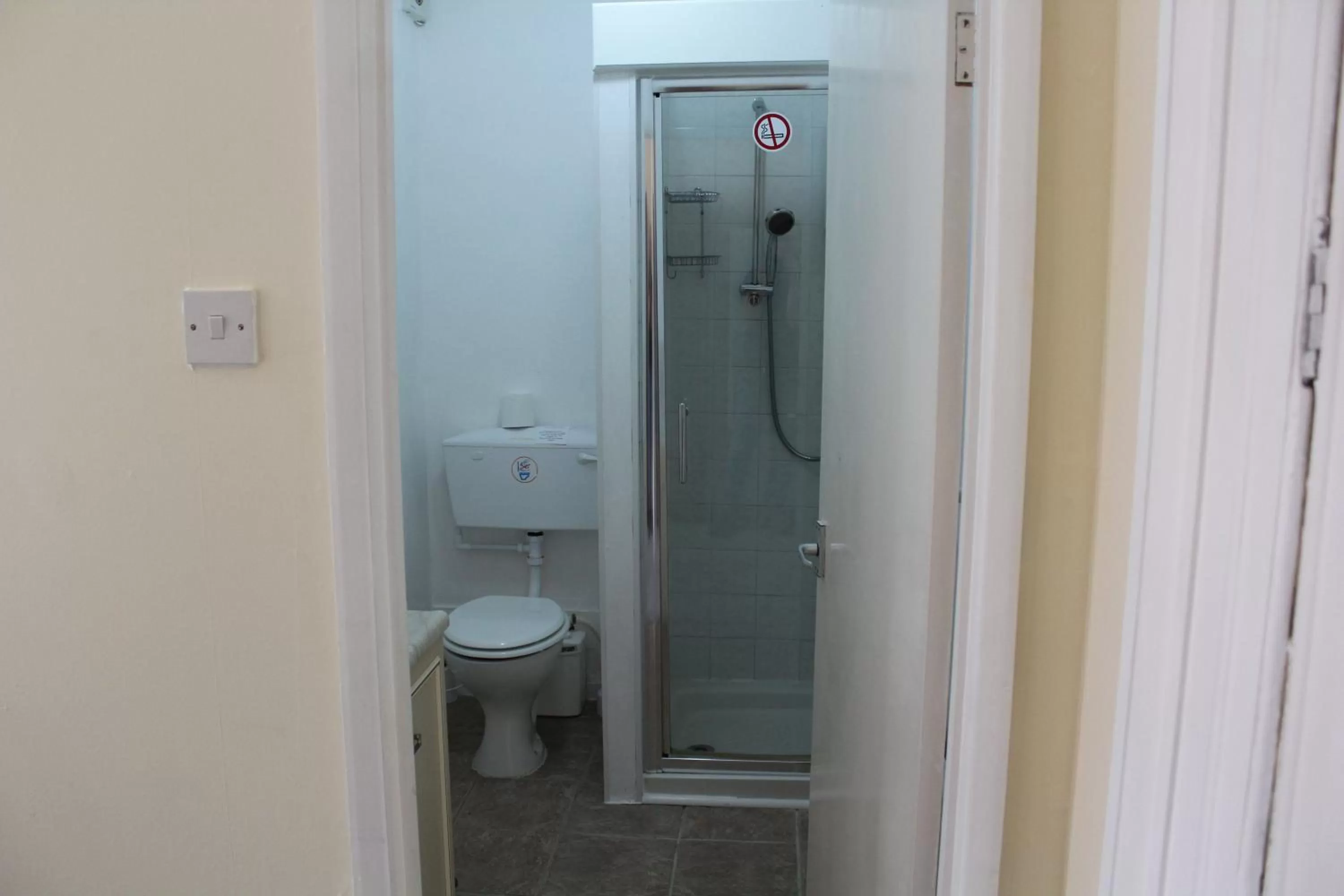 Bathroom in The Darnley Hotel