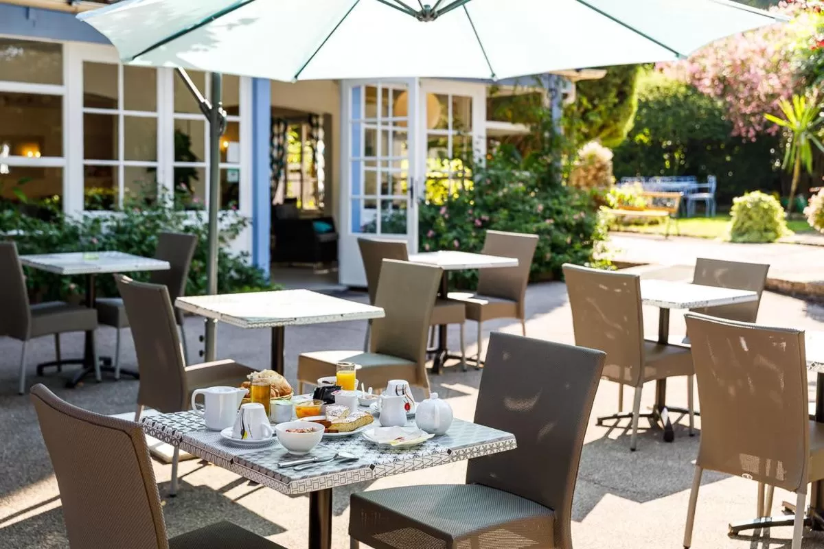 Breakfast in Hôtel Les Liserons de Mougins