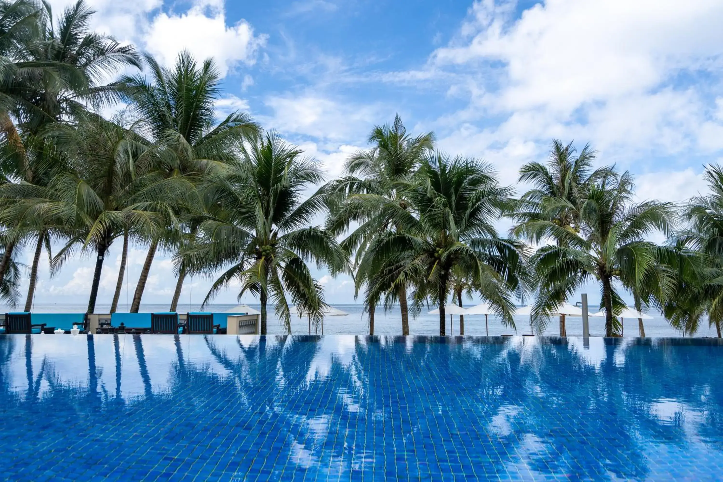 Pool view, Swimming Pool in Sea Sense Resort