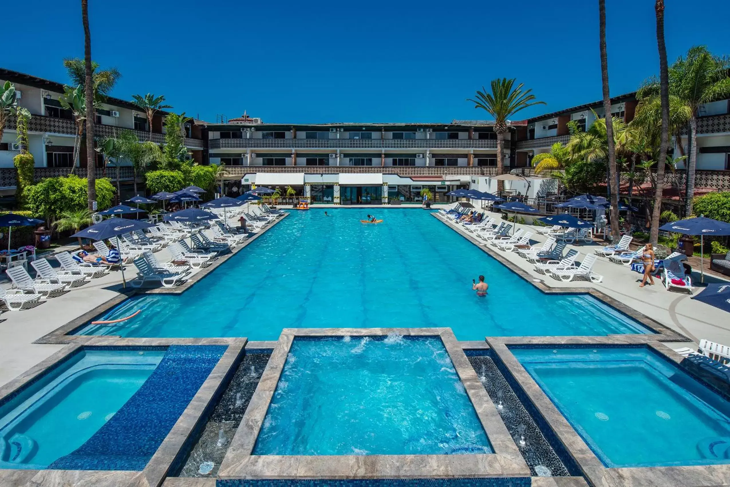 Pool view, Swimming Pool in San Nicolas Hotel Casino