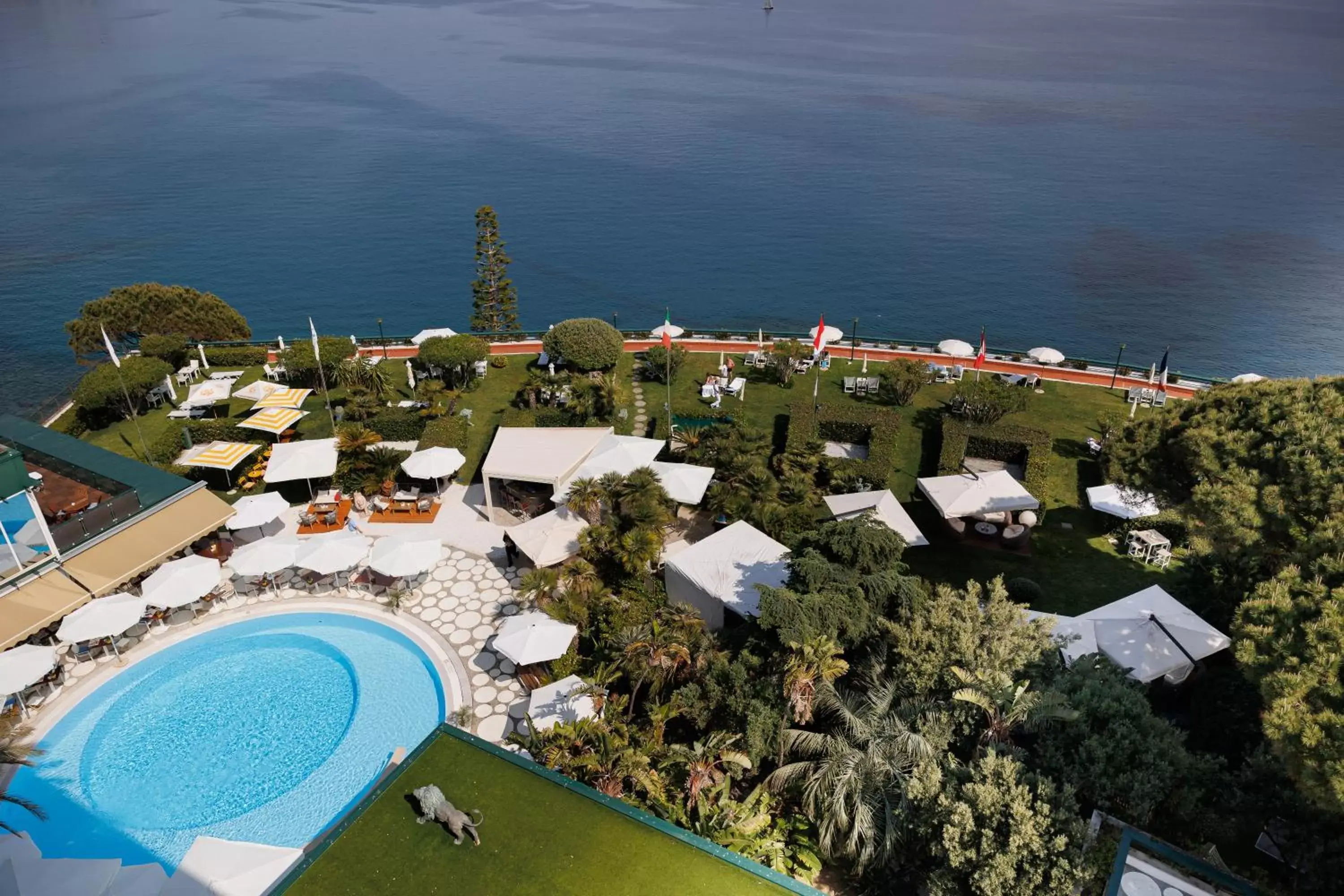 Swimming pool, Bird's-eye View in Grand Hotel Del Mare Resort & Spa