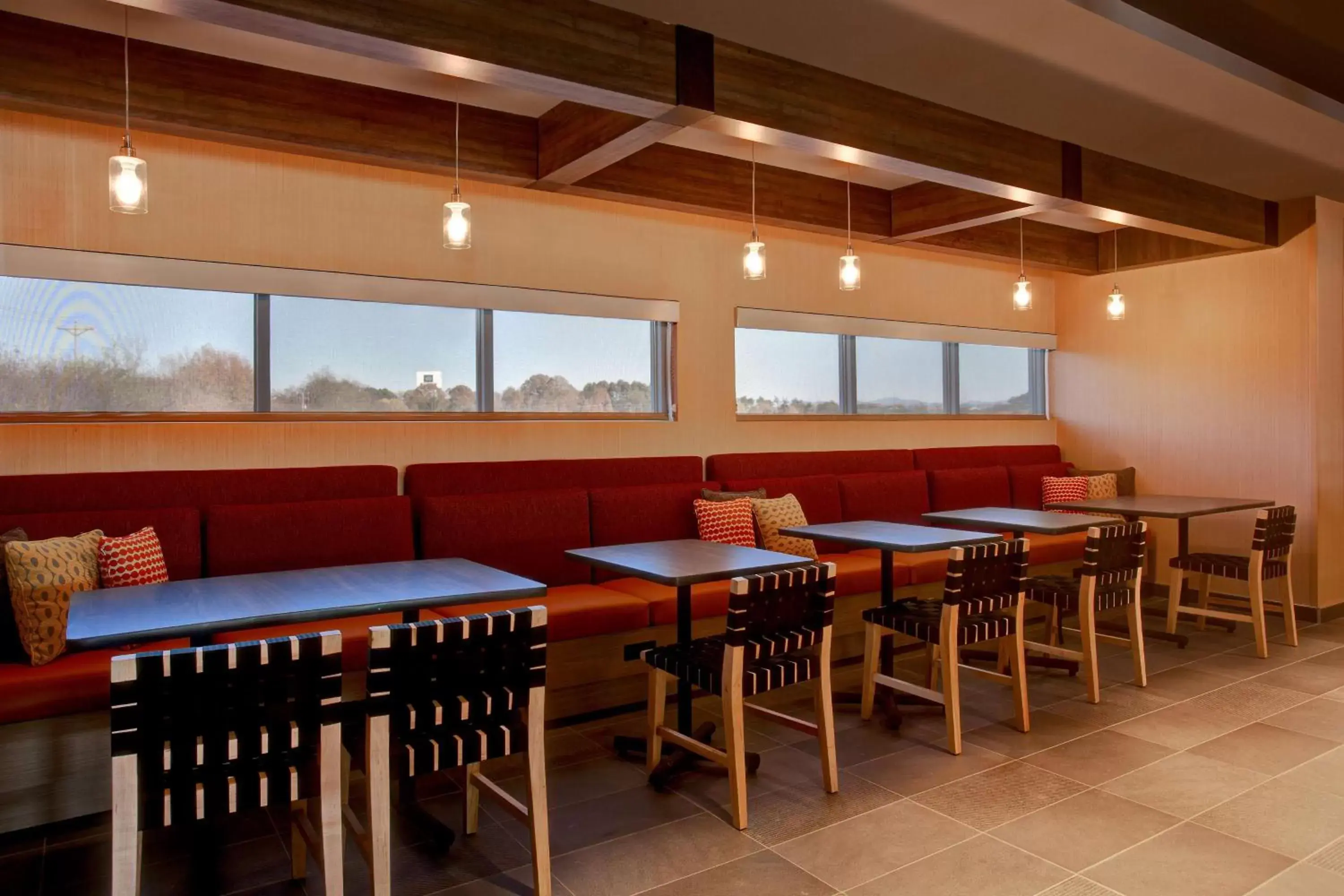 Lobby or reception, Restaurant/Places to Eat in Tru By Hilton Alcoa Knoxville Airport, Tn