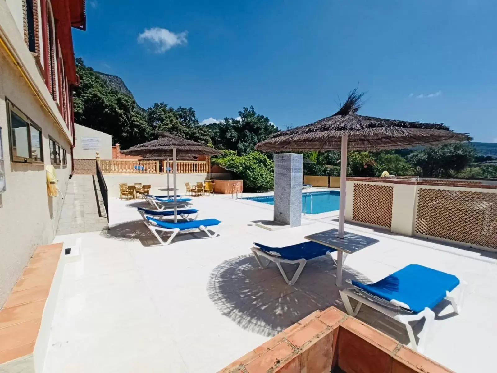 Swimming pool in Hotel Sierra de Ubrique