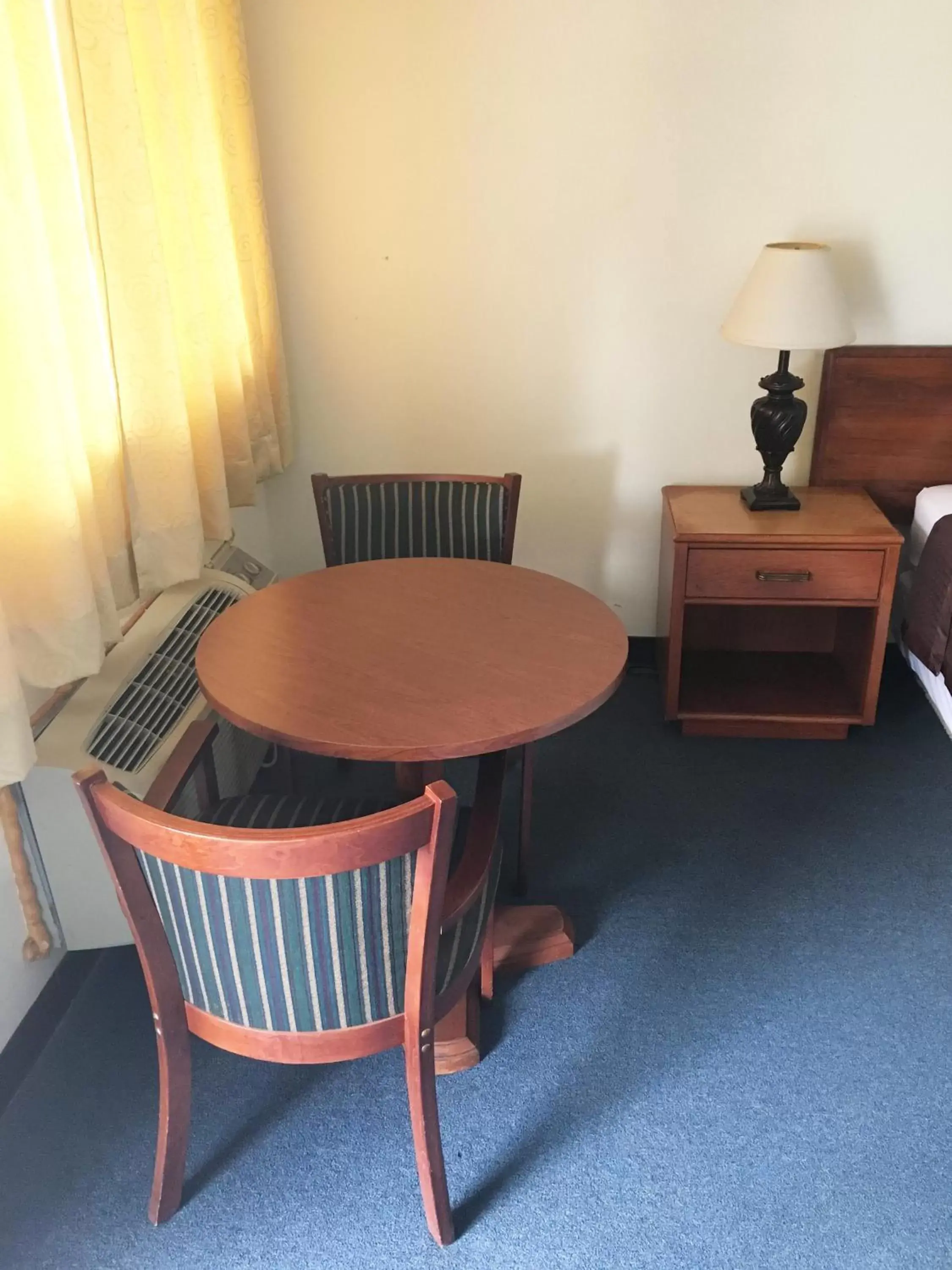 Dining Area in Village Motel