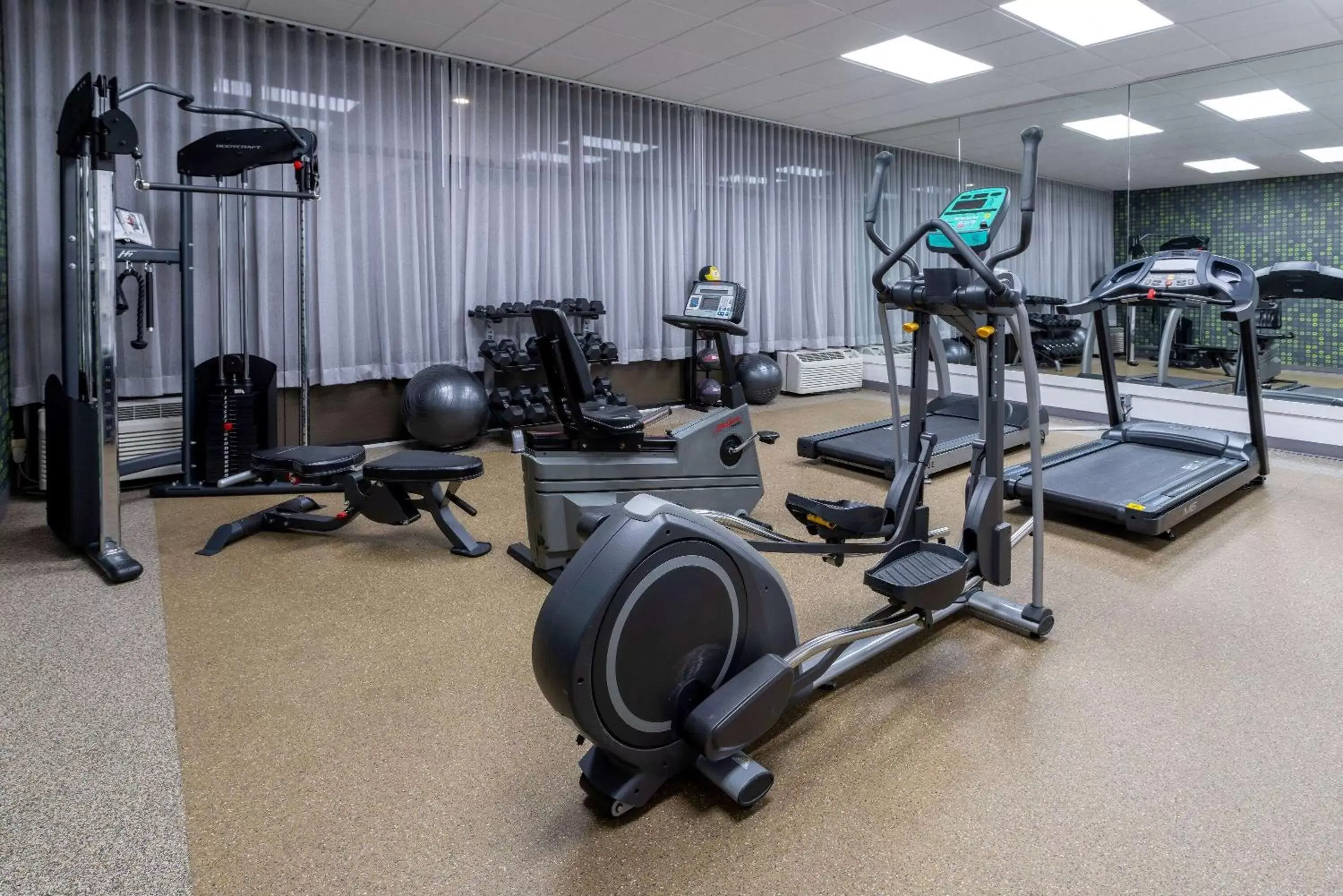 Fitness centre/facilities, Fitness Center/Facilities in Baymont by Wyndham White Plains - Elmsford