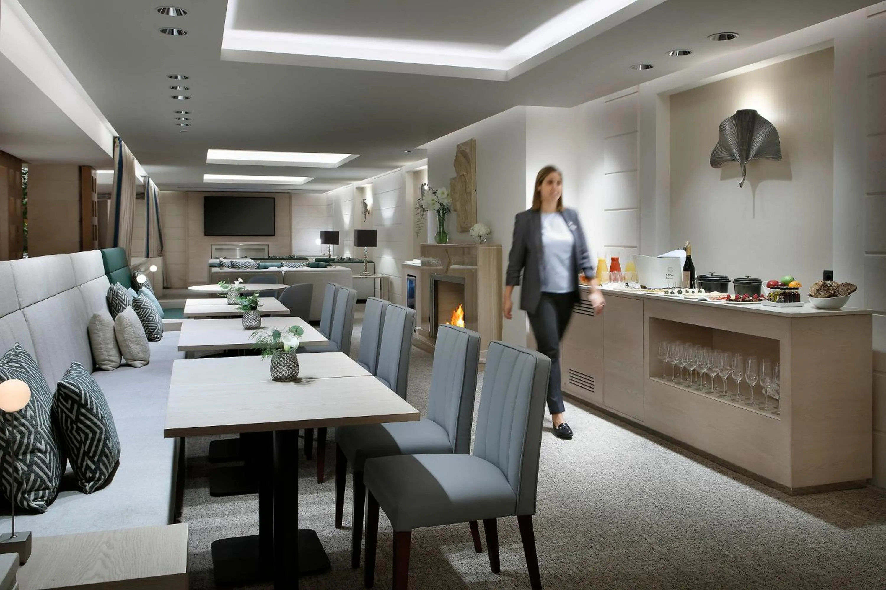 Seating area in Hyatt Regency Hesperia Madrid