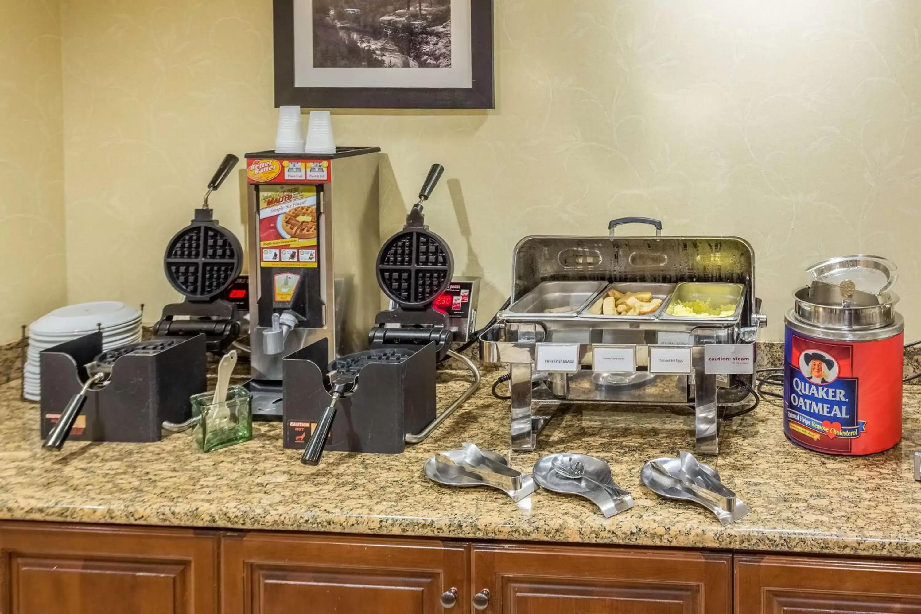 Restaurant/places to eat in Country Inn & Suites by Radisson, Knoxville at Cedar Bluff, TN