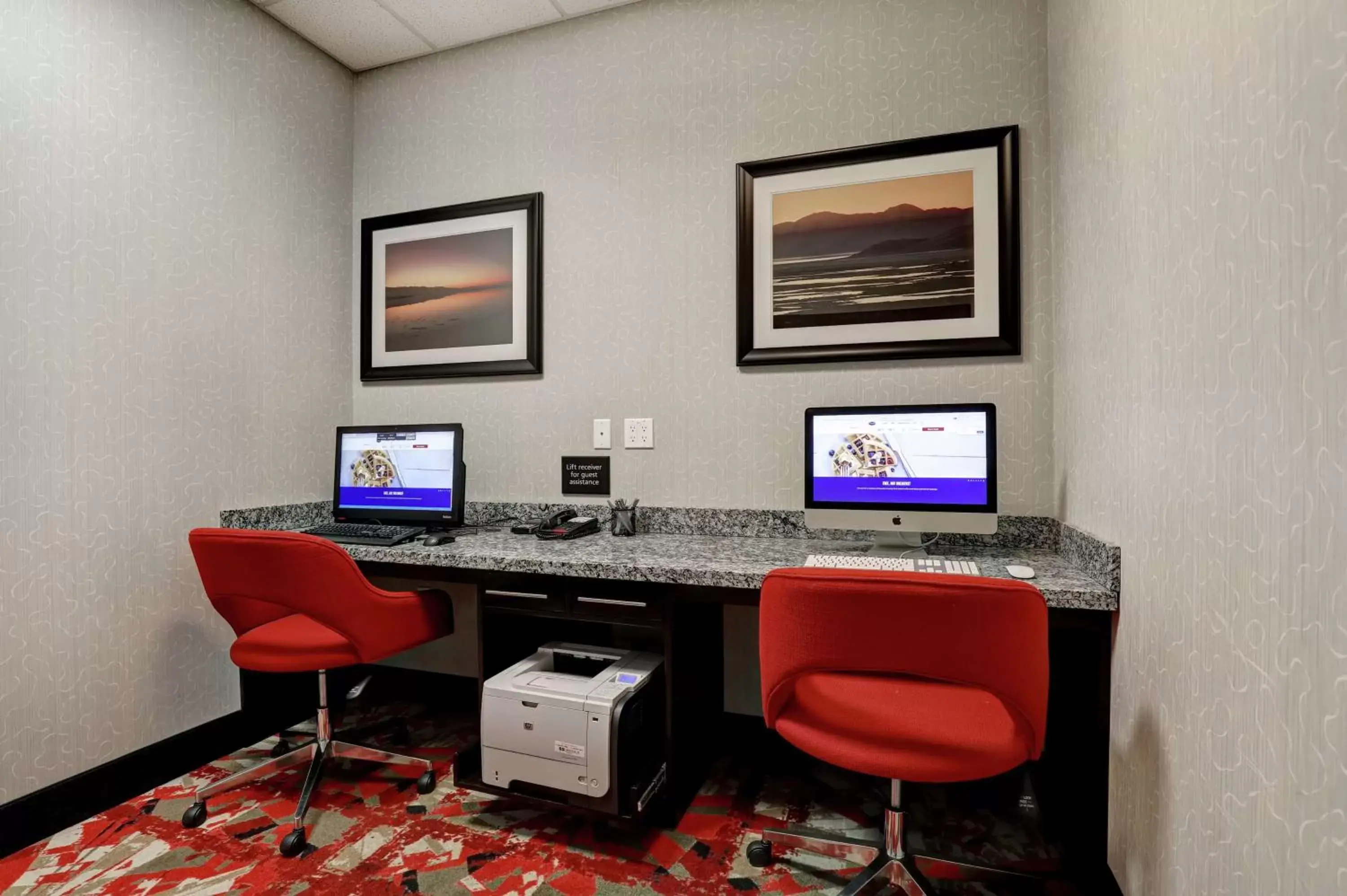 Business facilities, Business Area/Conference Room in Hampton Inn by Hilton Chilliwack