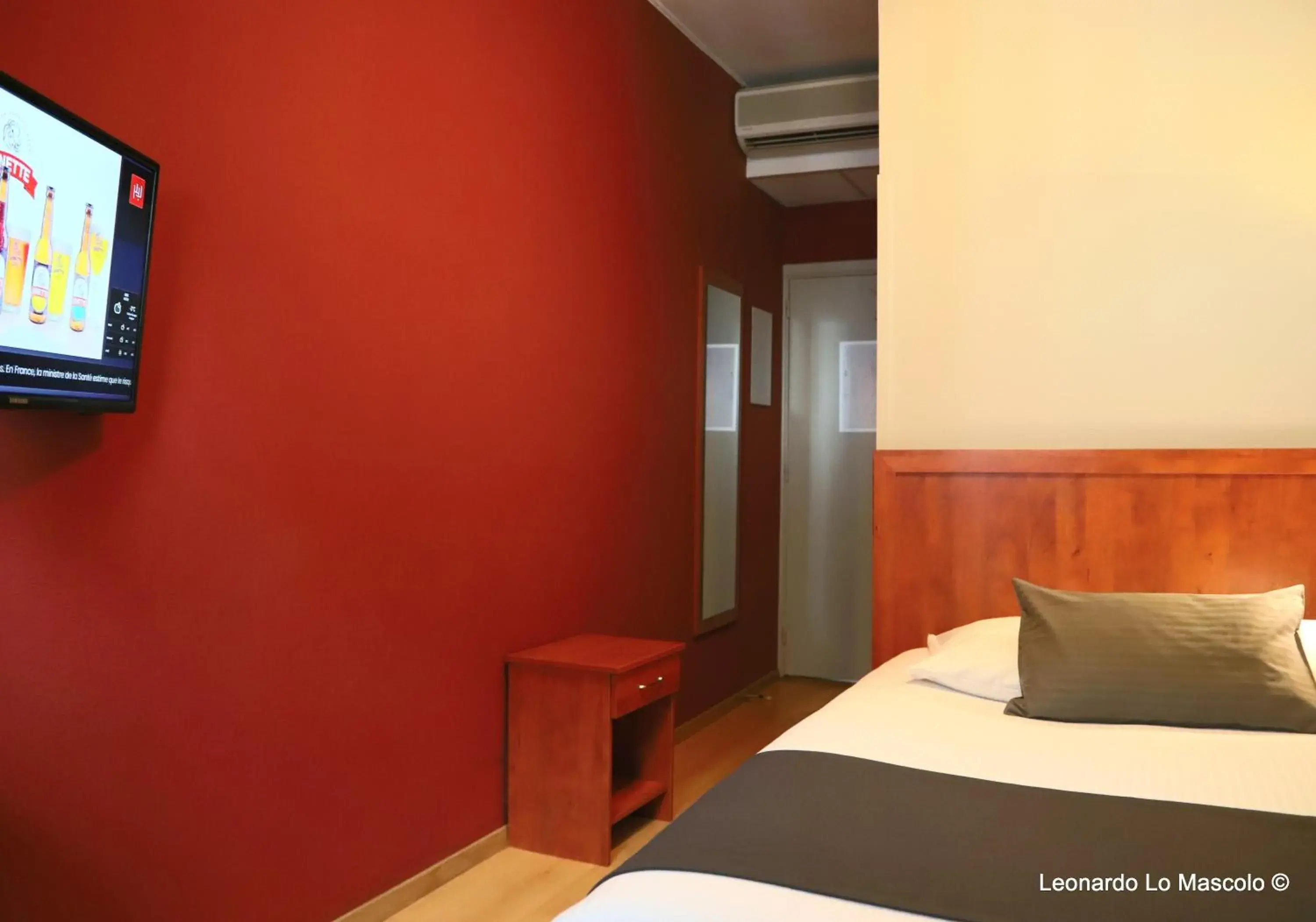 TV and multimedia, Bed in Univers Hotel Liege-Guillemins