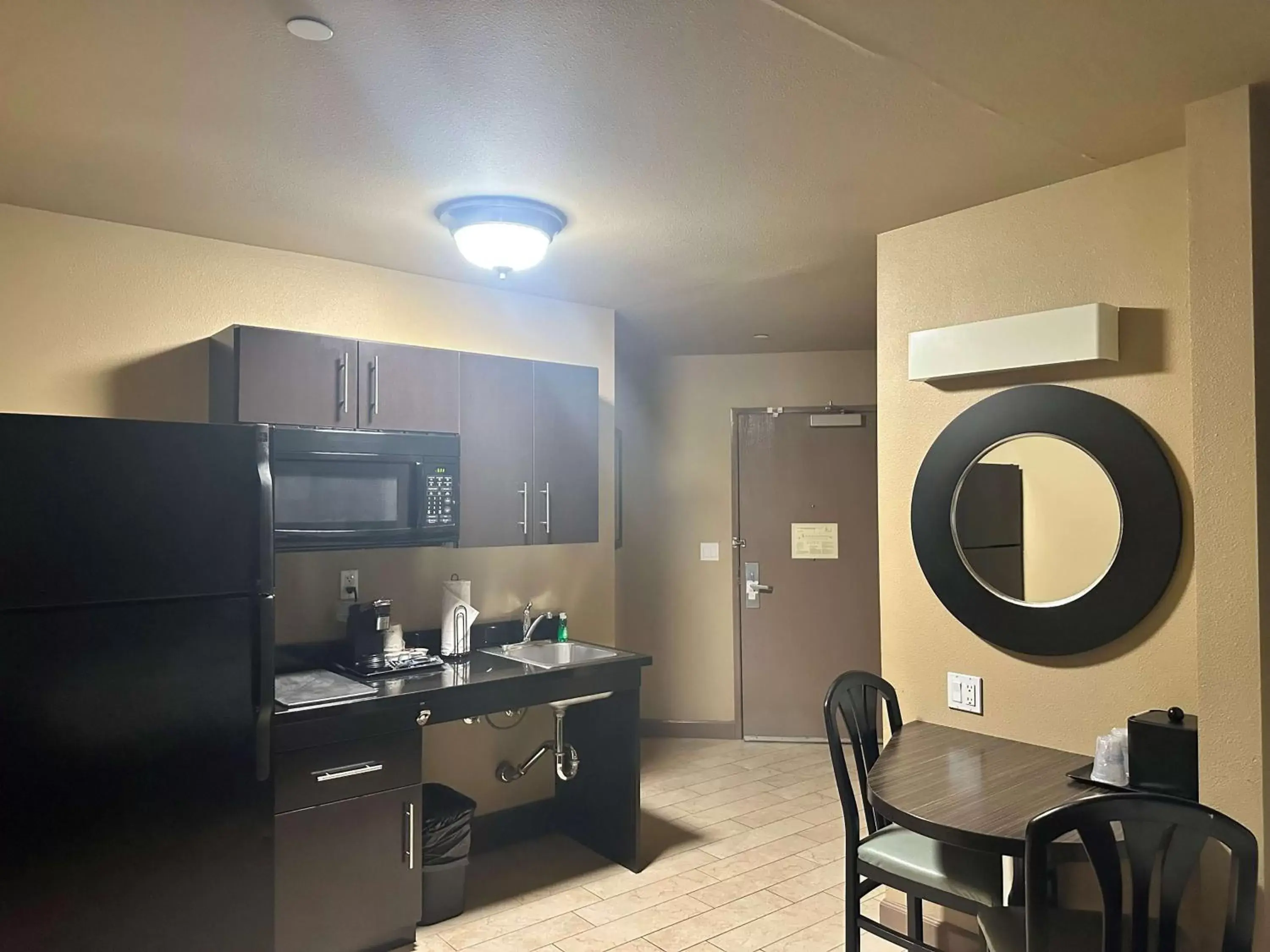 Other, Kitchen/Kitchenette in Best Western Plus Oceanside Palms