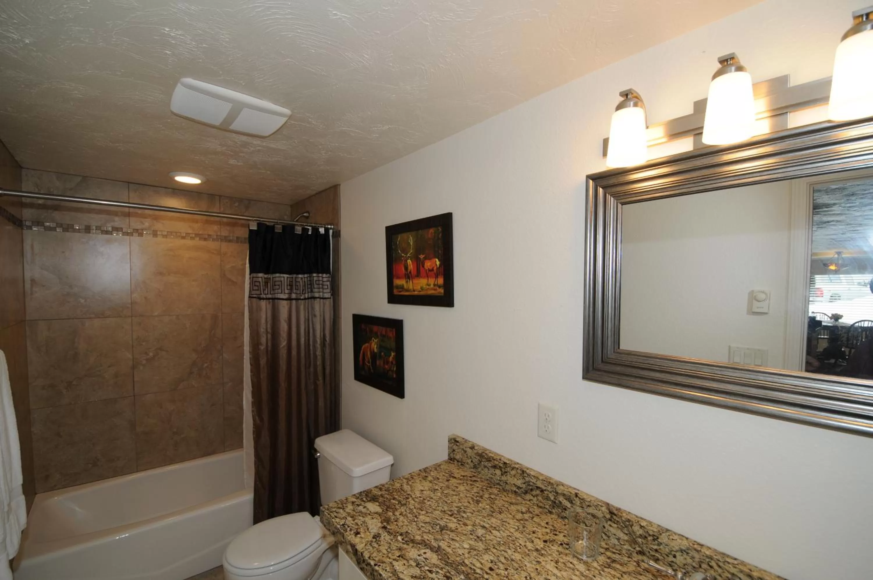 Bathroom in Fin and Feather Inn