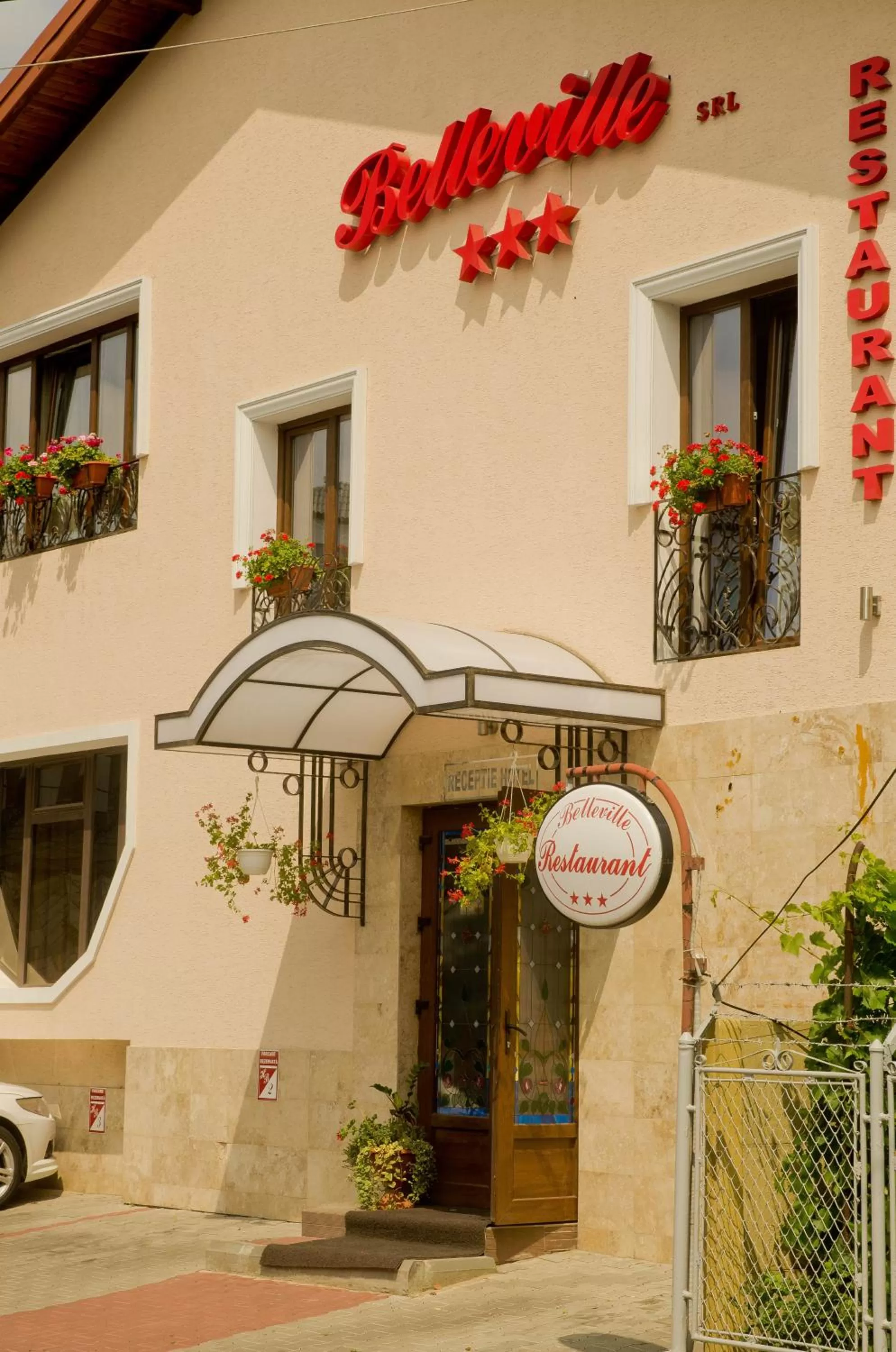 Facade/entrance in Hotel Belleville