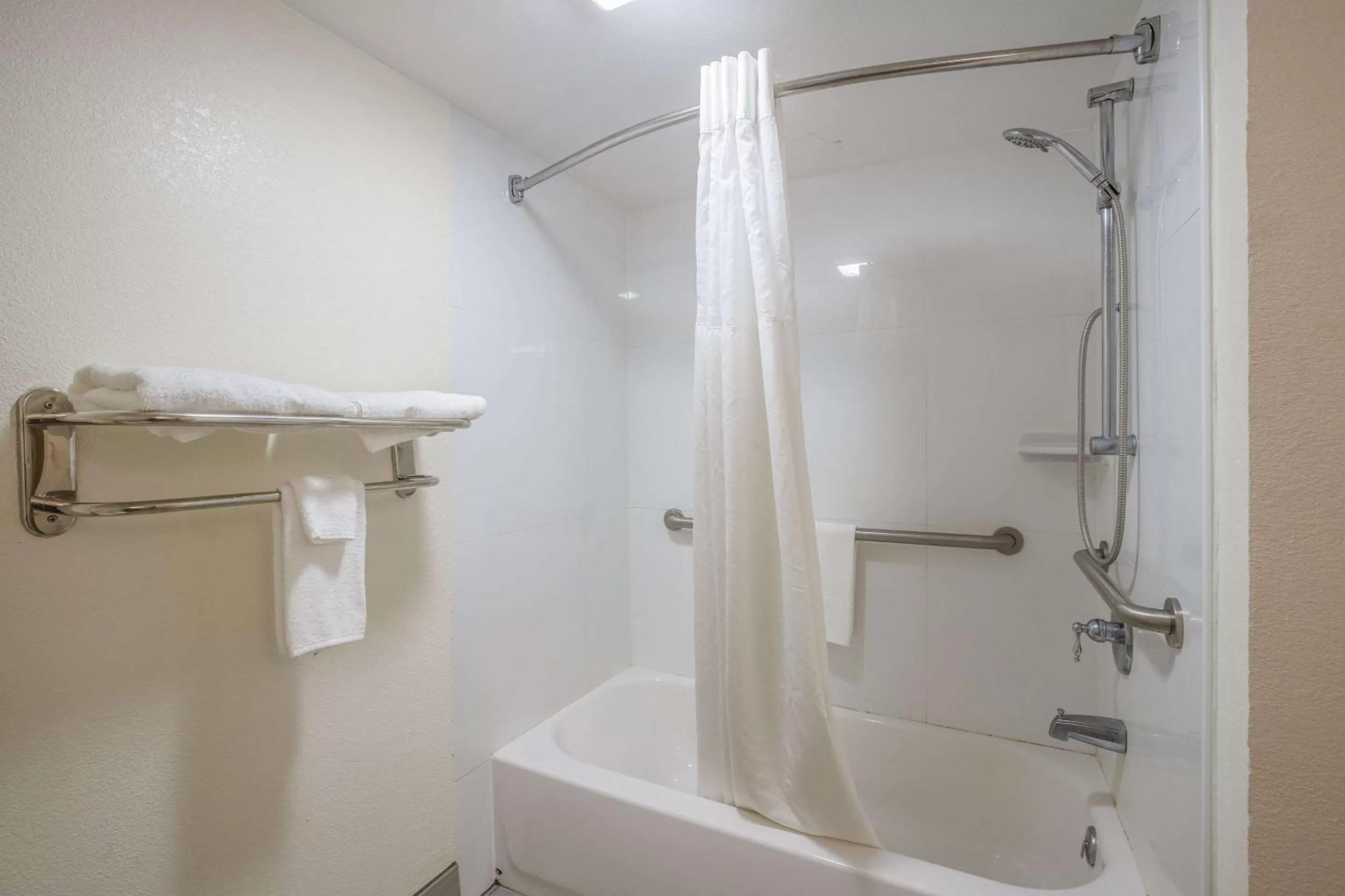 Photo of the whole room in Quality Inn & Suites Conference Center Thomasville