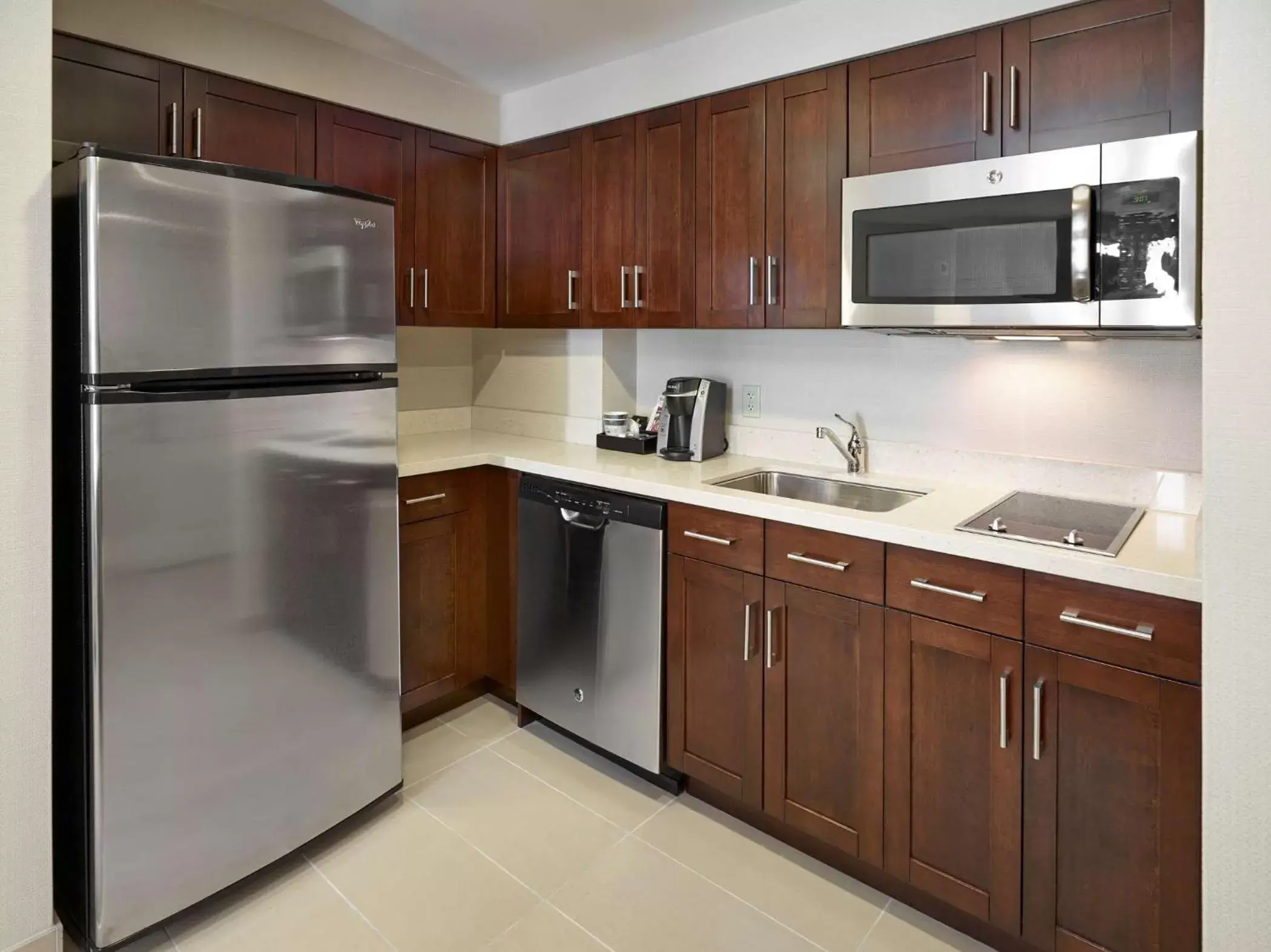 Bedroom, Kitchen/Kitchenette in Homewood Suites by Hilton Halifax - Downtown
