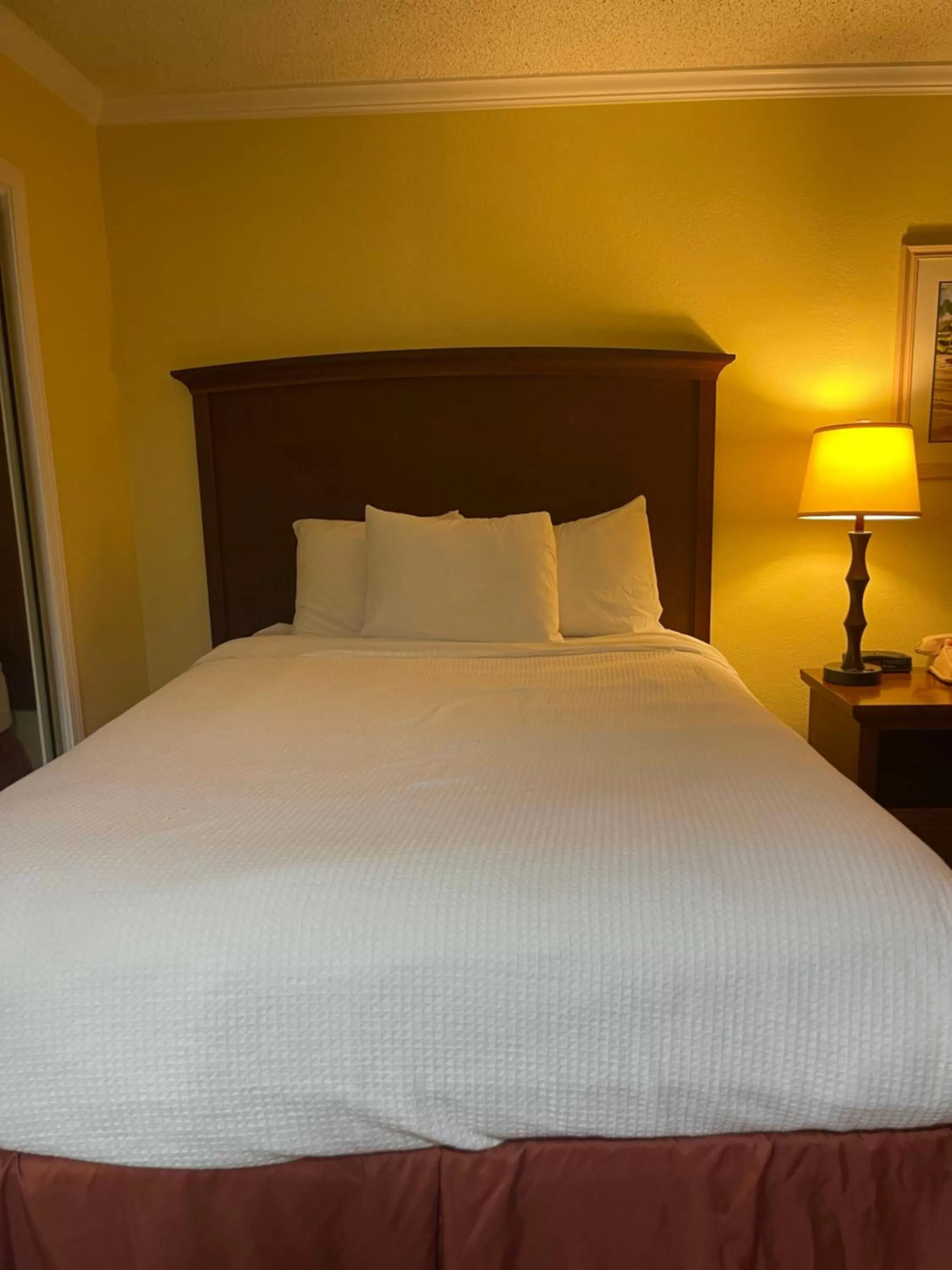 Bed in Club Destin Condos