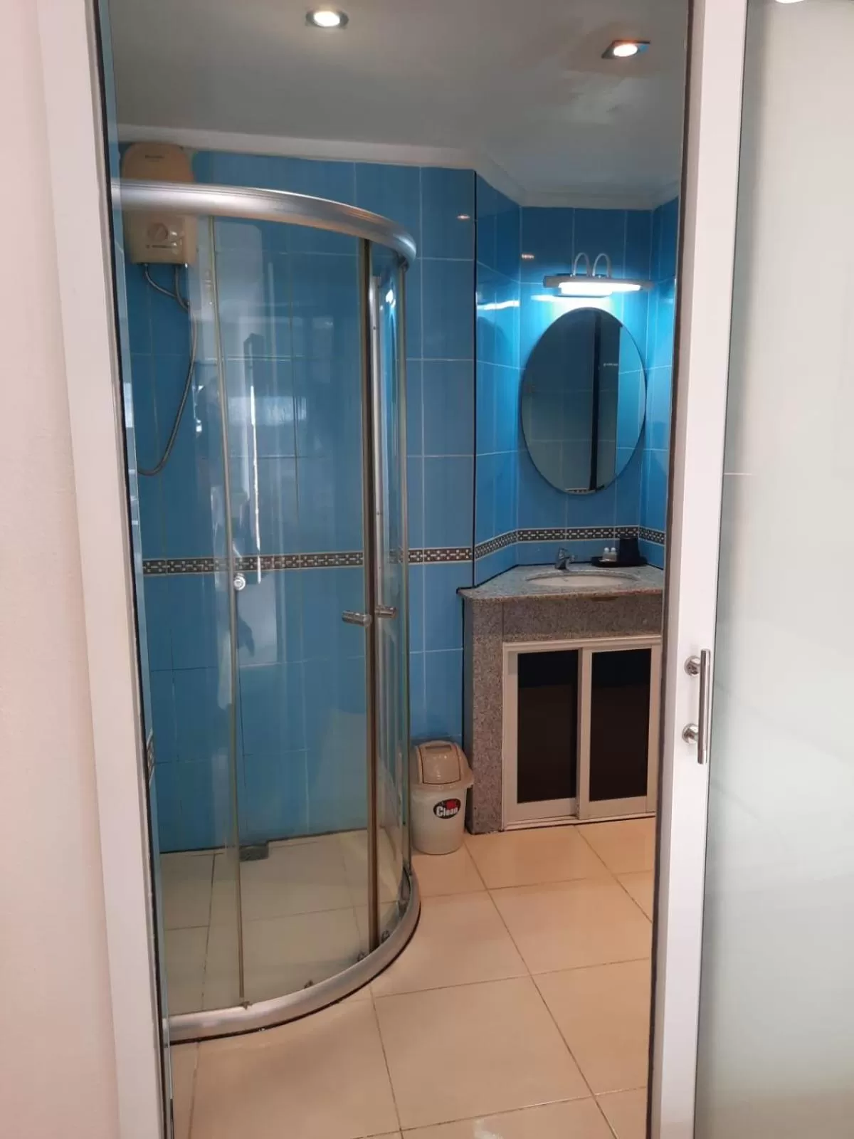 Bathroom in Swiss Food Restaurant and room for rent