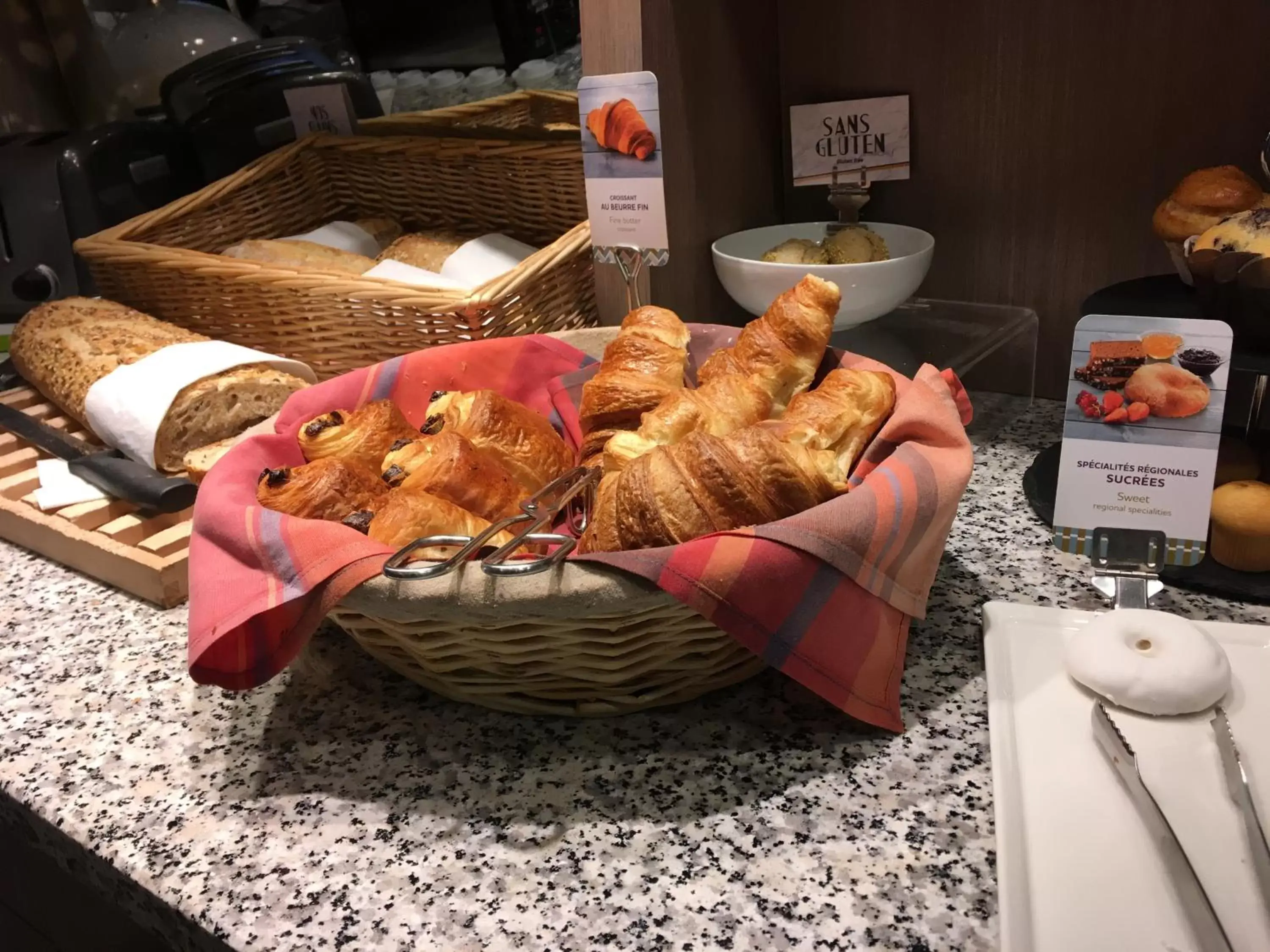 Buffet breakfast in Mercure Perpignan Centre