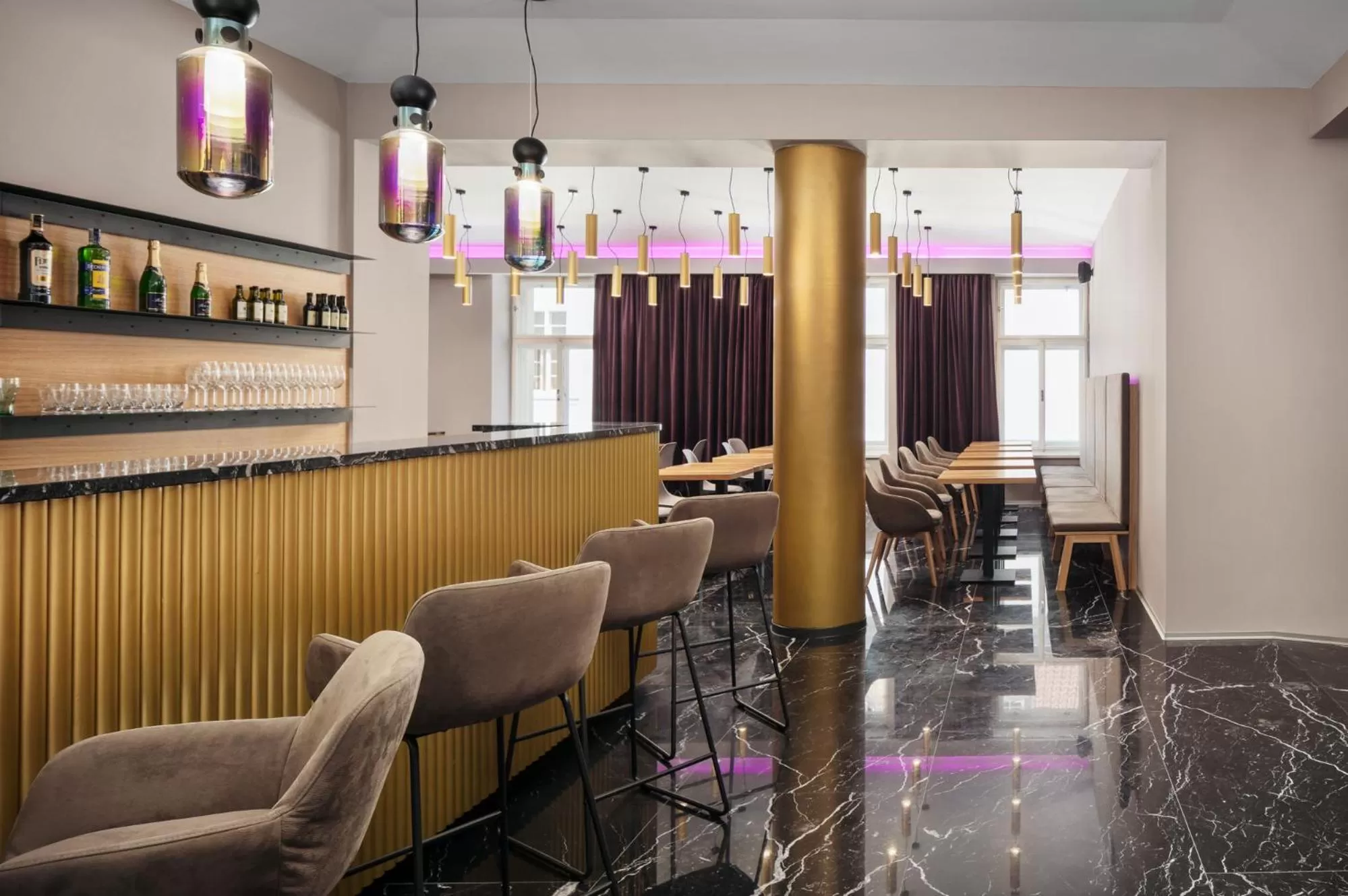 Lounge or bar in MOODs Charles Bridge