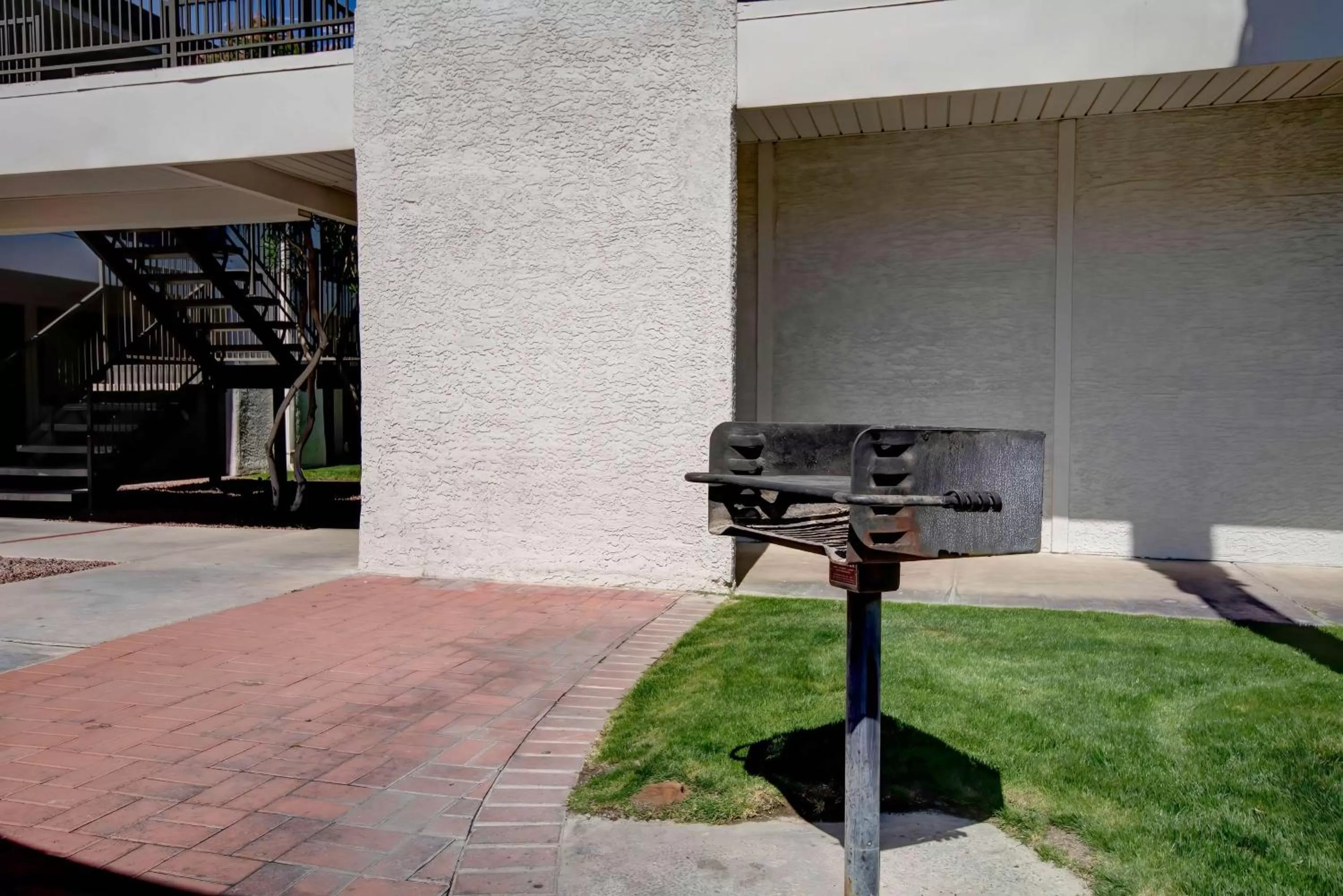 Property building in Studio 6-Tucson, AZ - Irvington Road