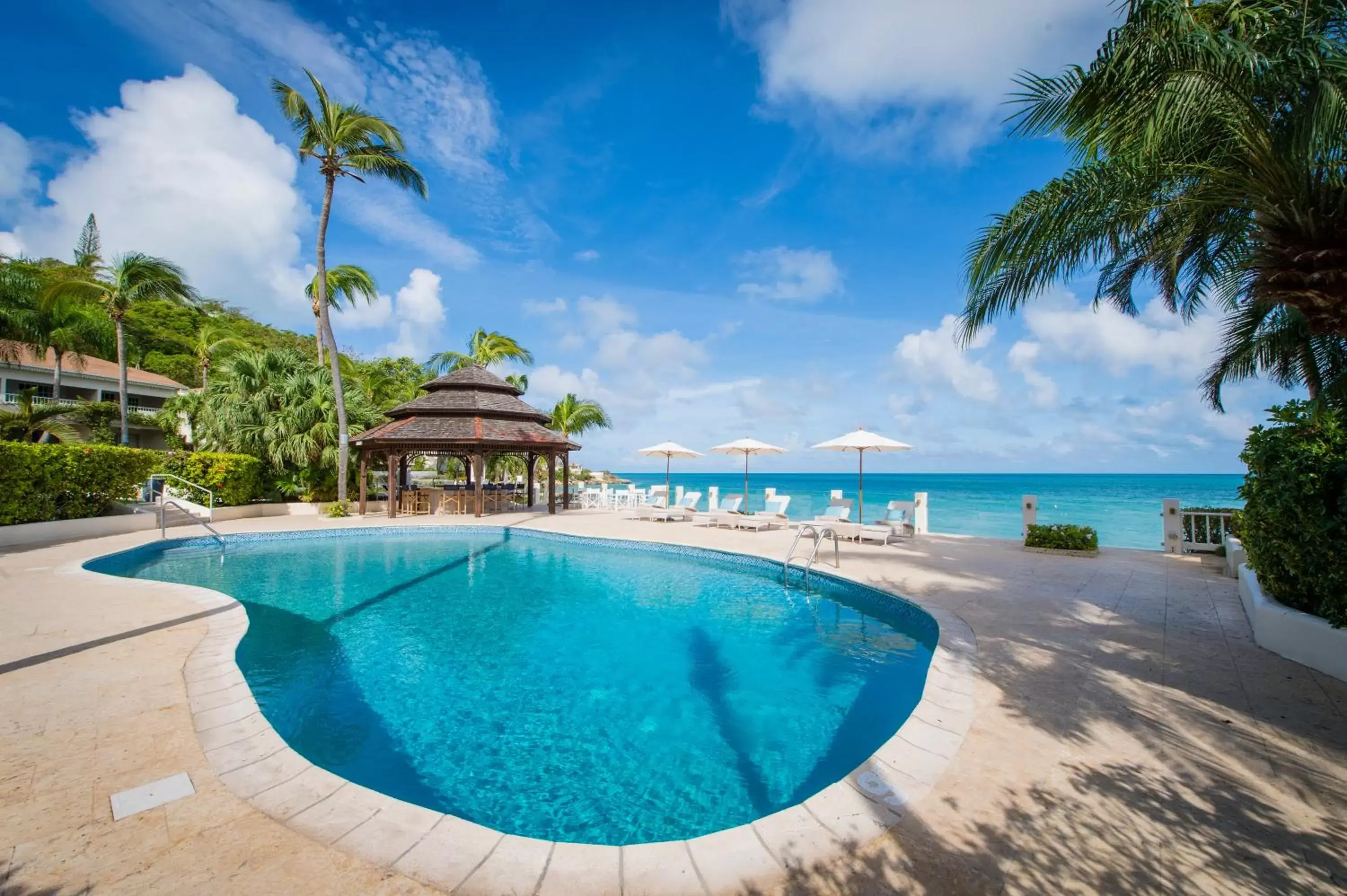 Swimming Pool in Blue Waters Resort and Spa