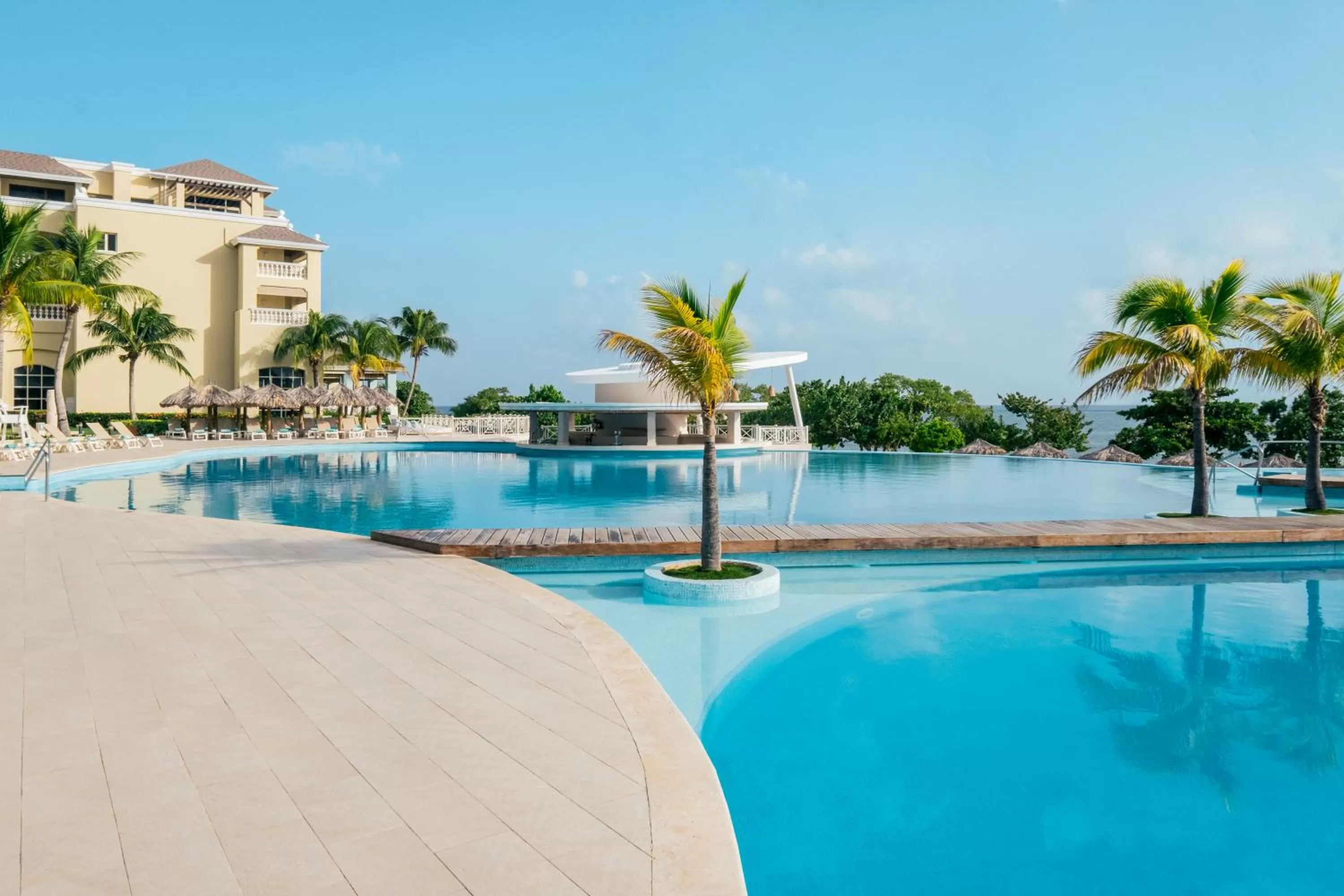 Swimming pool in Iberostar Waves Rose Hall Beach - All Inclusive