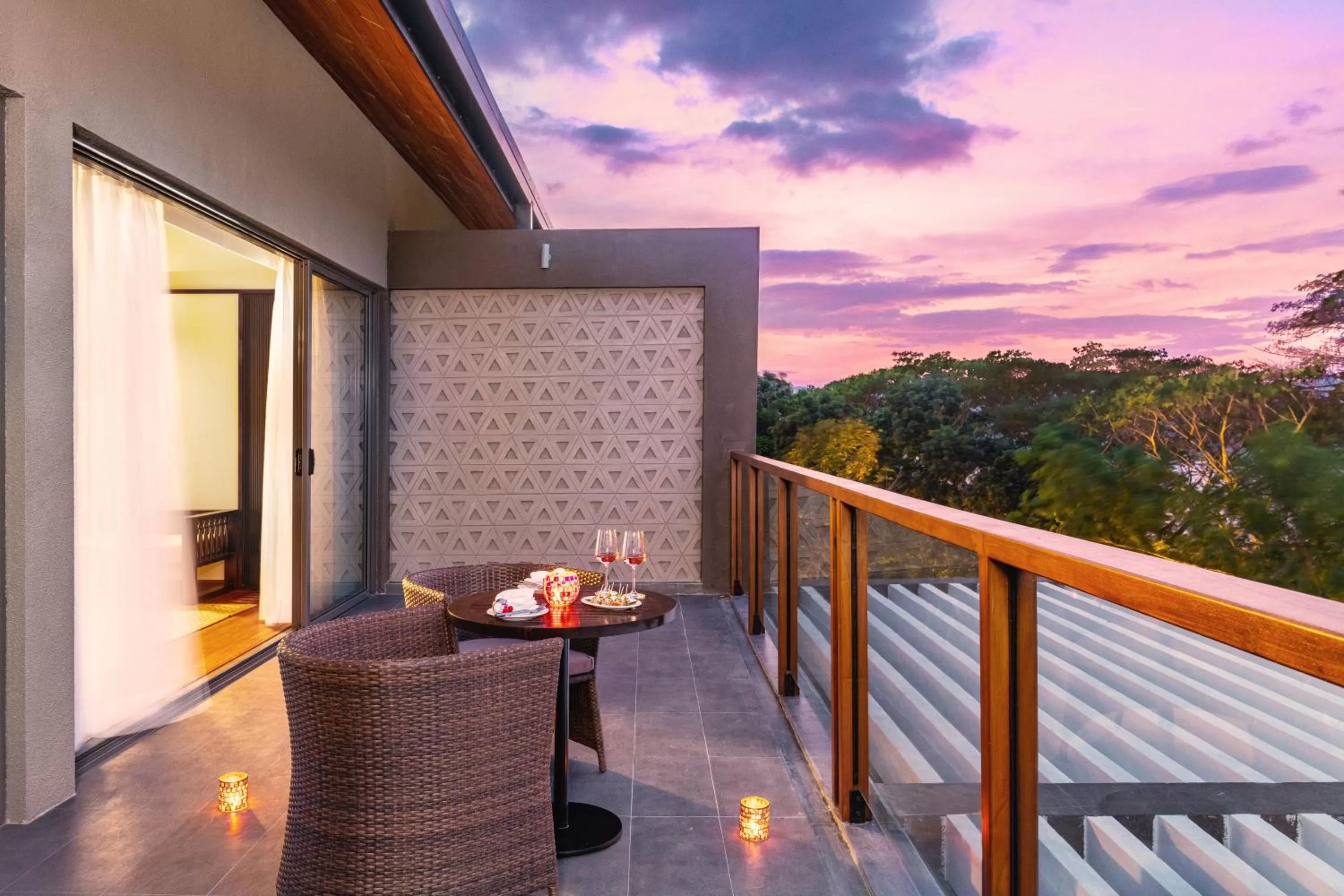Balcony/Terrace in Jetwing Kandy Gallery, A Luxury Reserve
