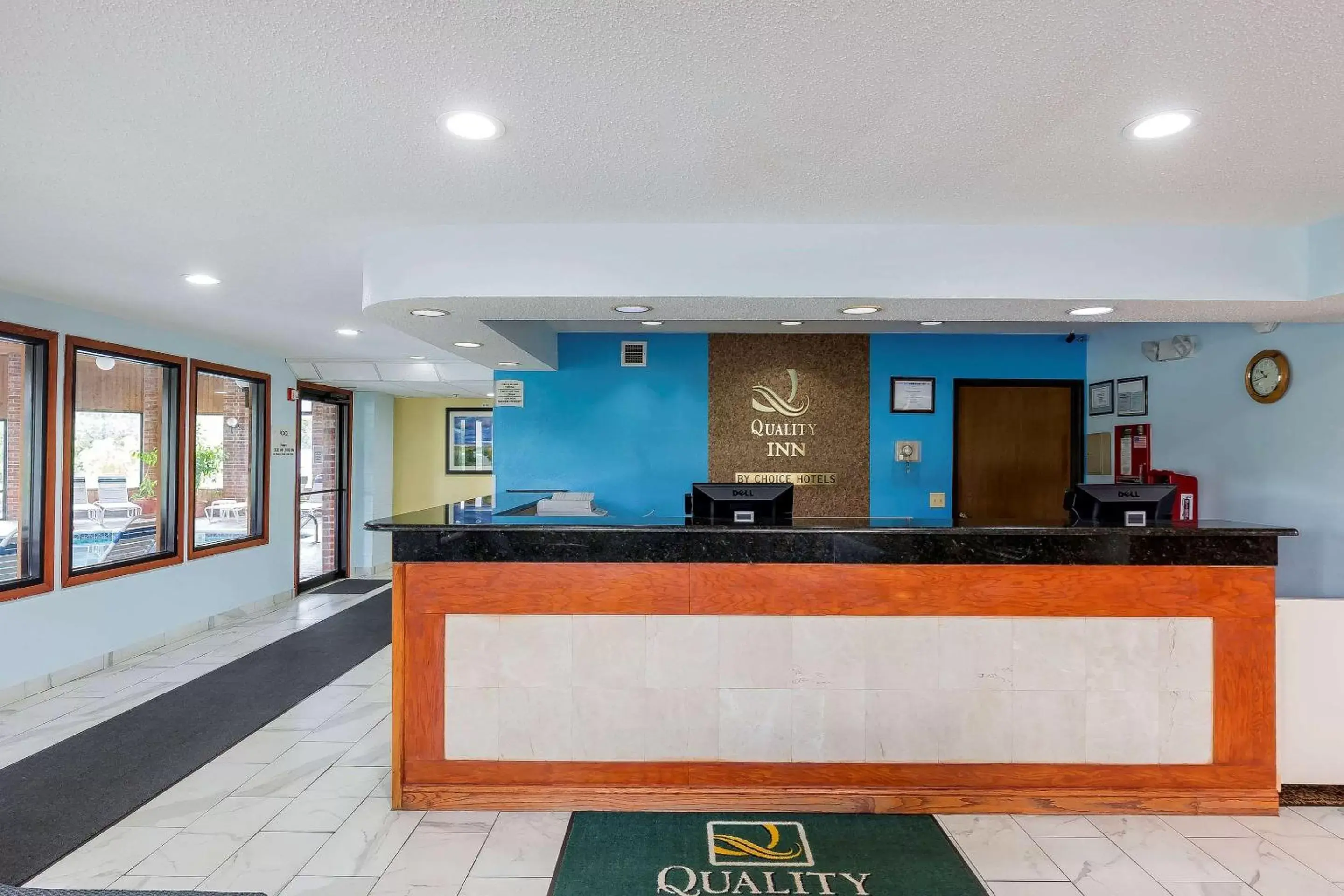 Lobby or reception, Lobby/Reception in Quality Inn Sycamore - DeKalb
