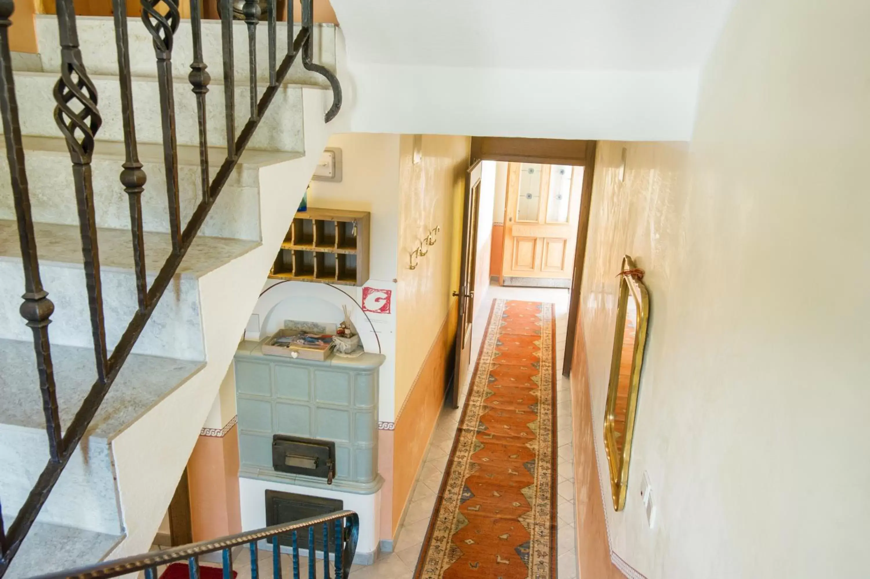 Lobby or reception, Kitchen/Kitchenette in Villa Insam