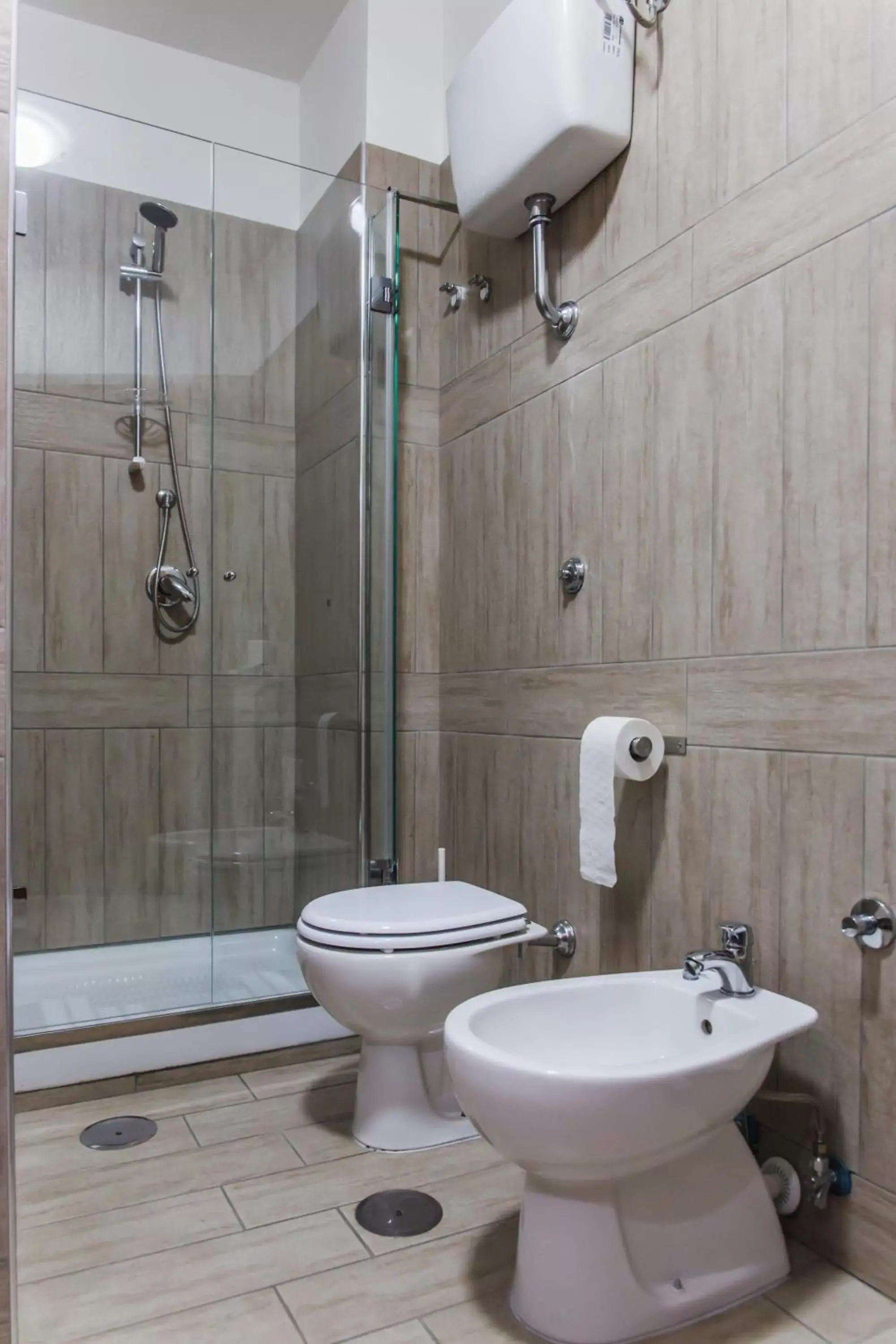 Shower, Bathroom in Palazzo Archeo