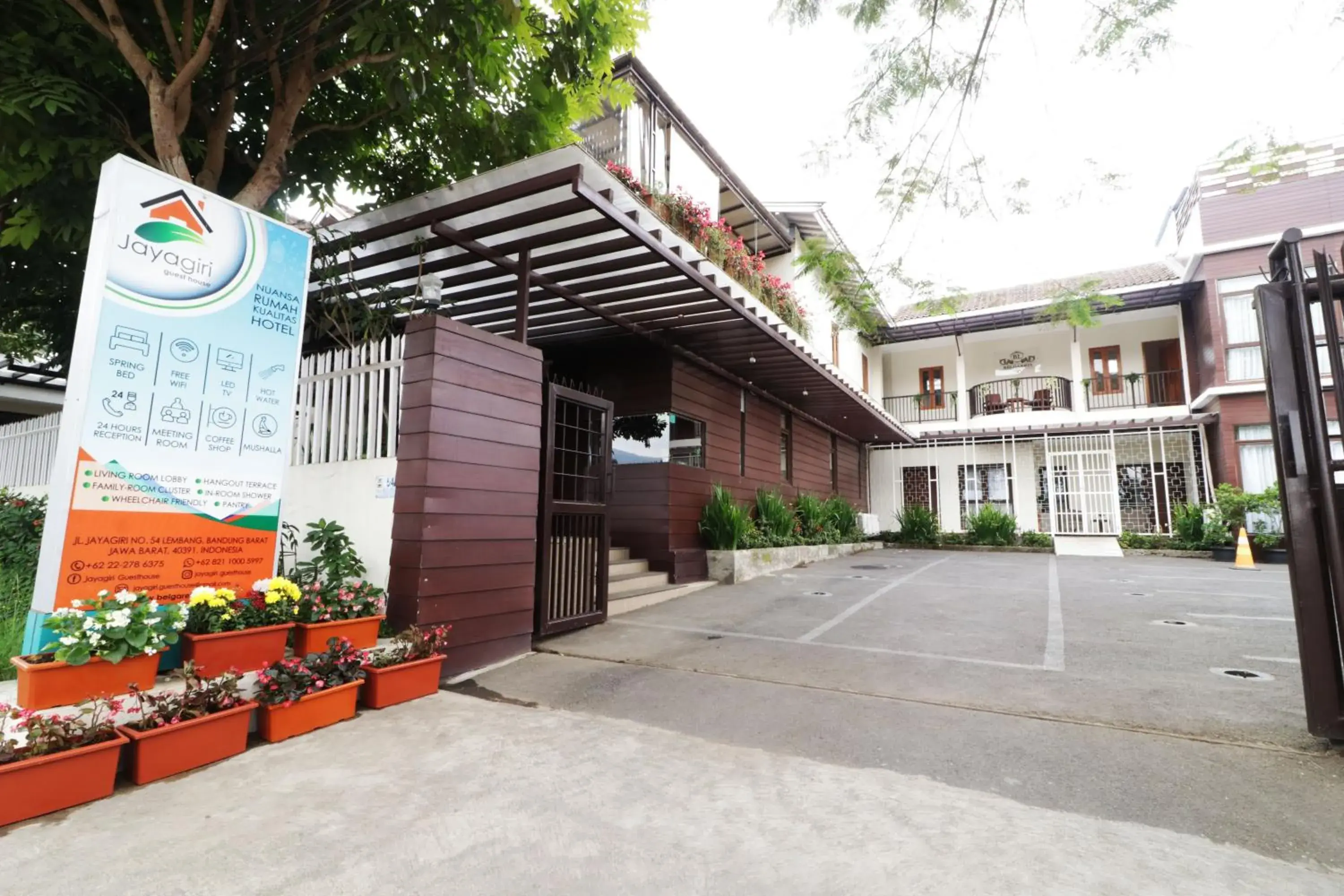 Property Building in Jayagiri Guesthouse