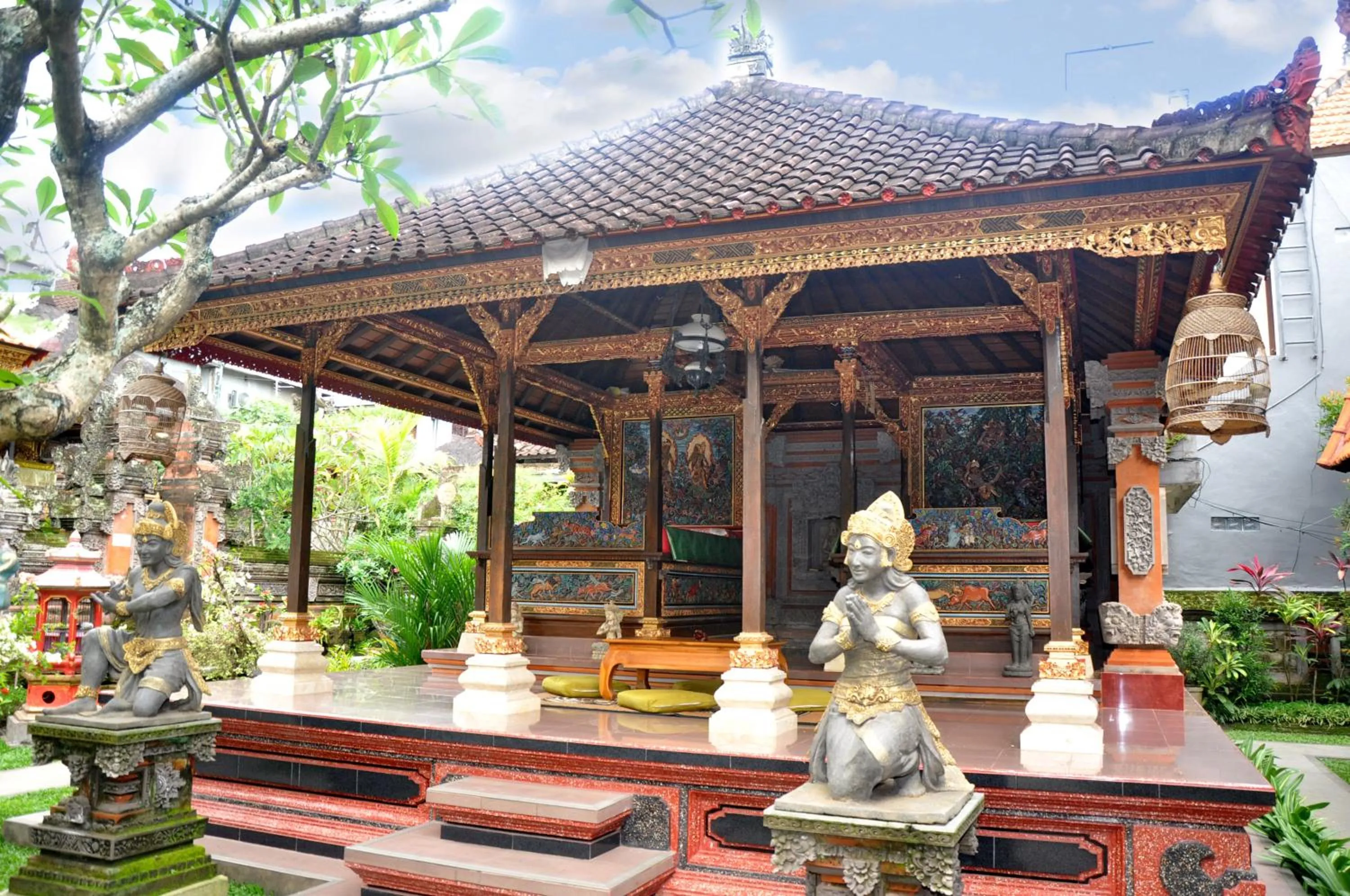 Facade/entrance in Nick's Homestay