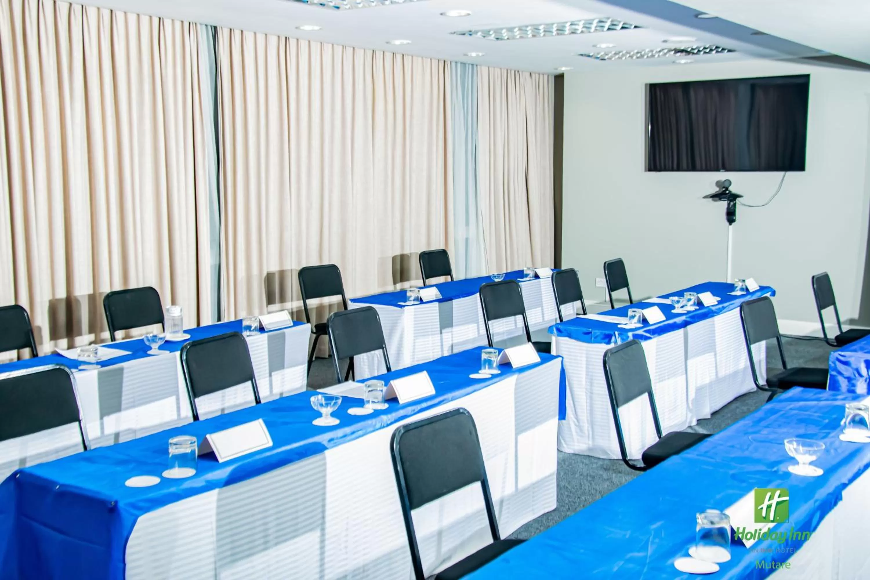 Meeting/conference room in Holiday Inn - Mutare by IHG