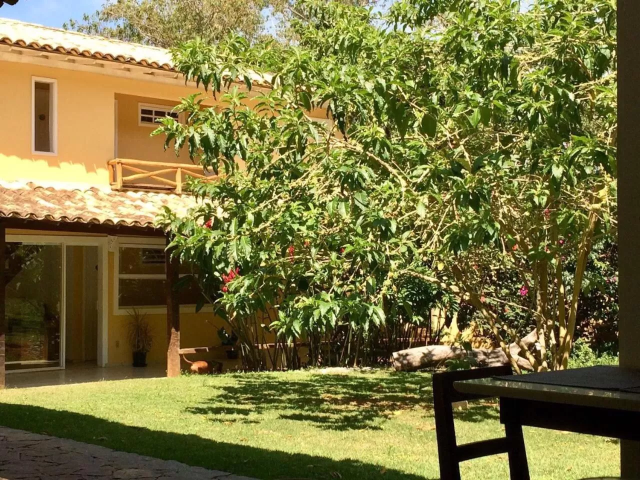 Praia da Ferradurinha Guest House