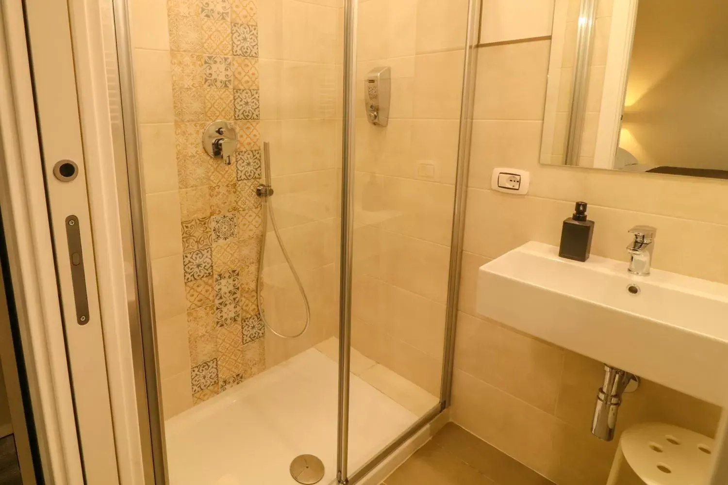 Shower, Bathroom in BorgoNove