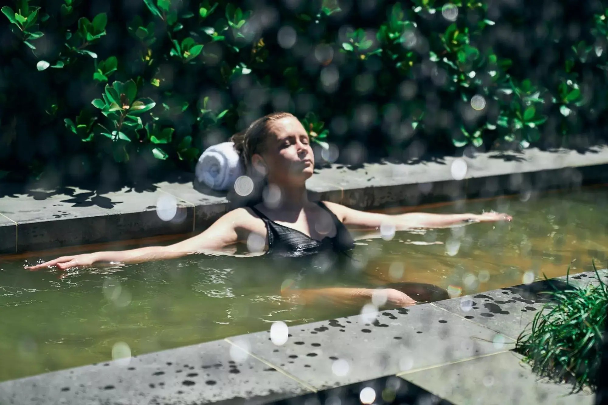 Hot Spring Bath in Deep Blue Hotel & Hot Springs