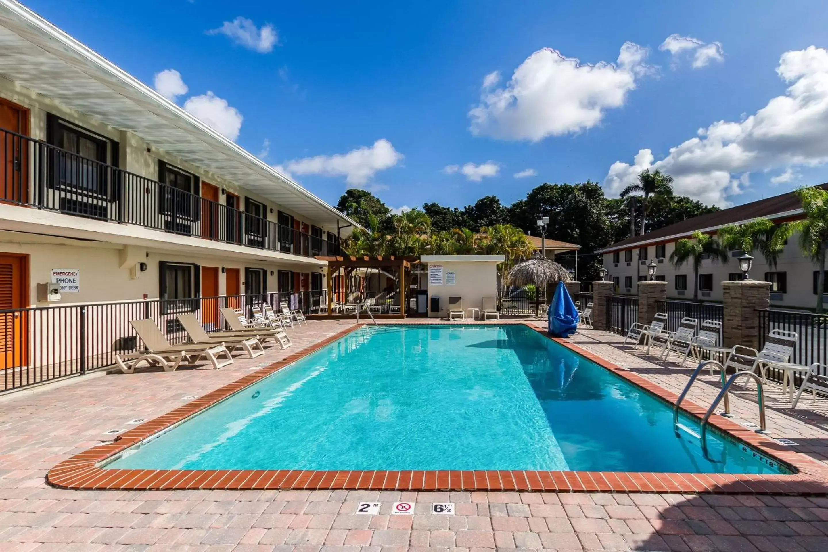 On site, Swimming Pool in Quality Inn Florida City - Gateway to the Keys