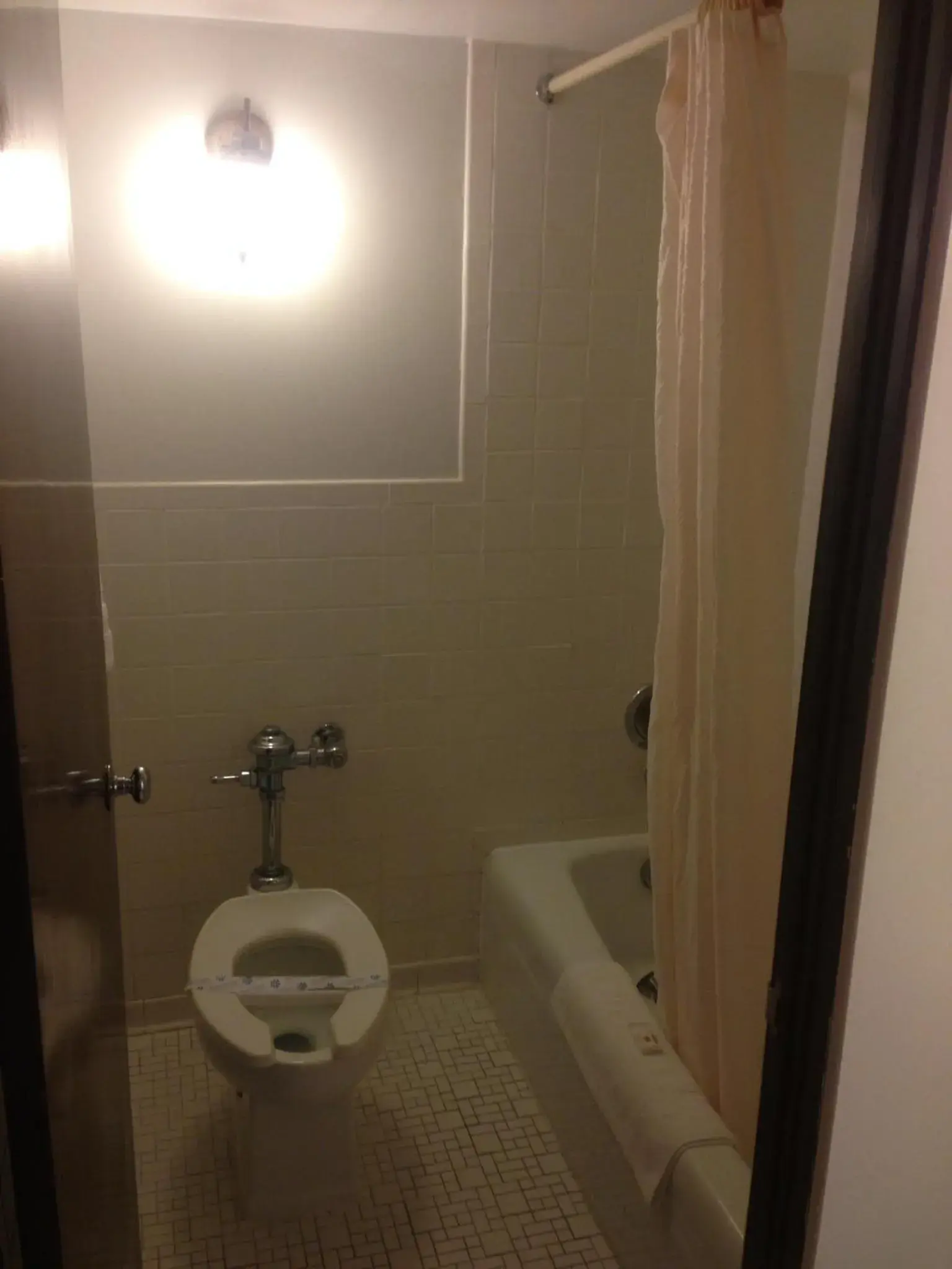 Bathroom in Stardust Motel