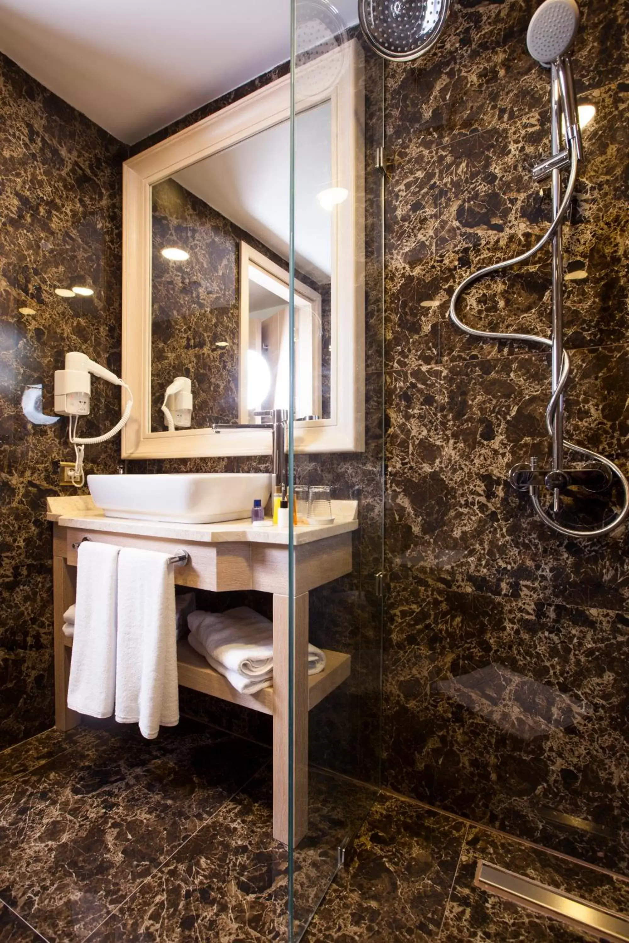 Bathroom in The Conforium Hotel İstanbul