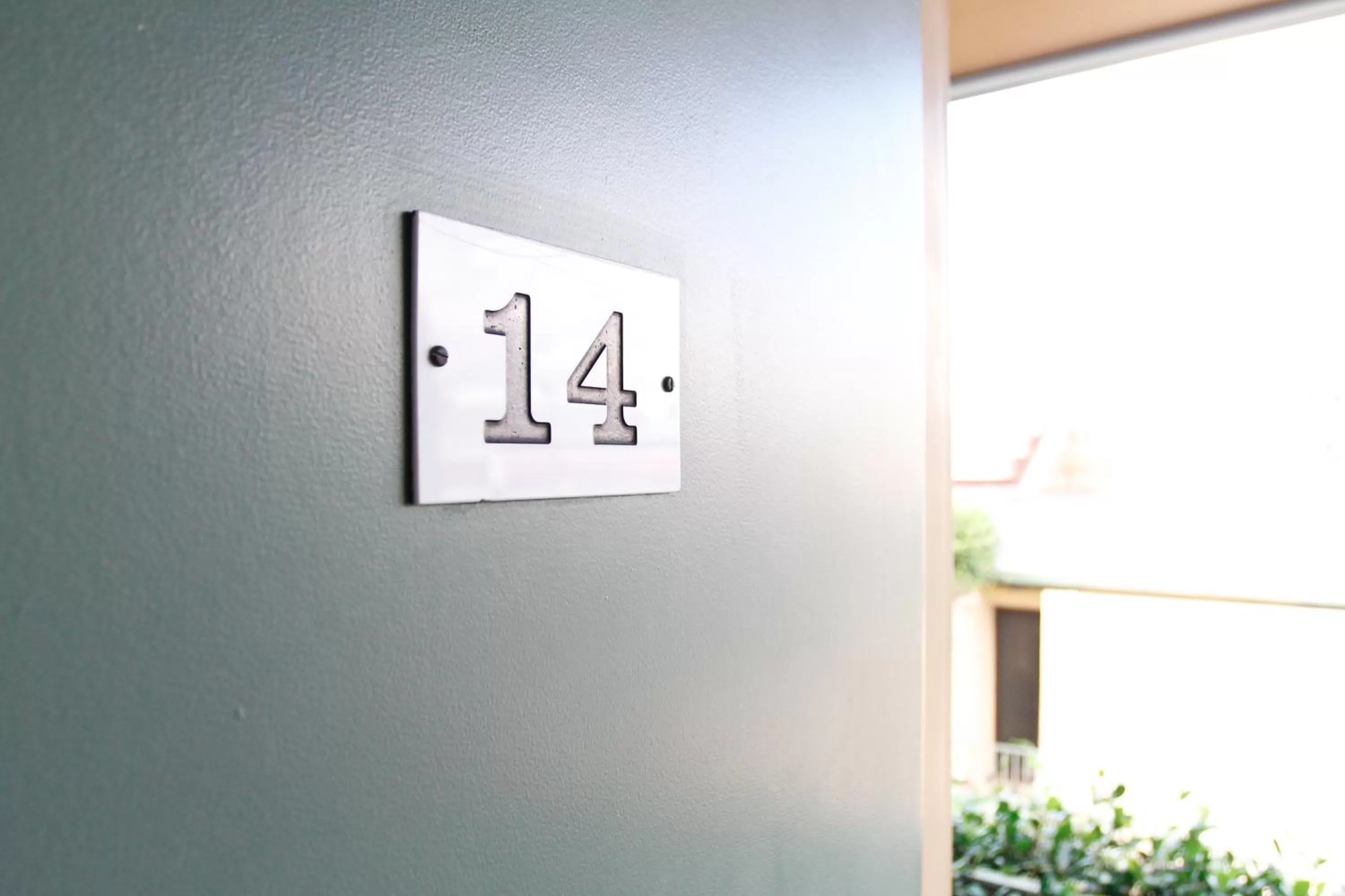 Facade/entrance in Mid City Motor Inn Queanbeyan