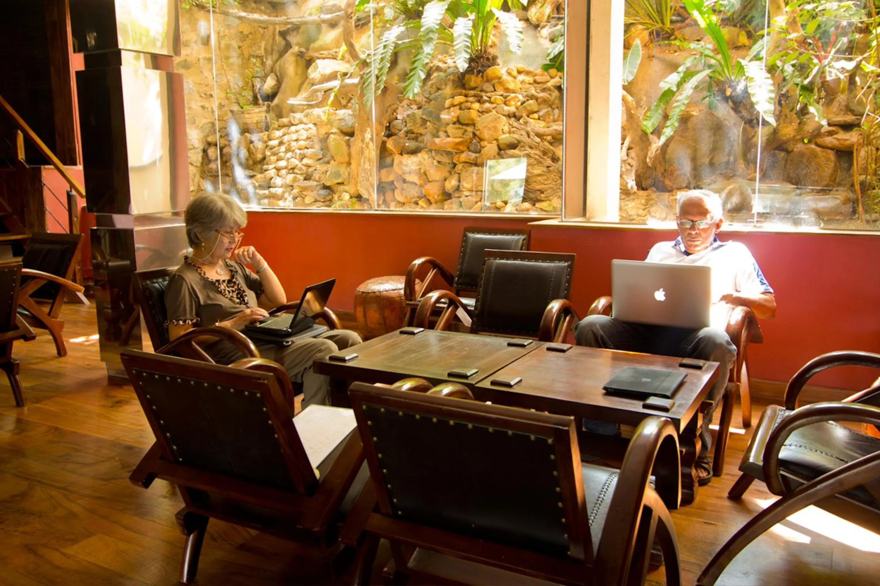 Guests in Randholee Resort & Spa