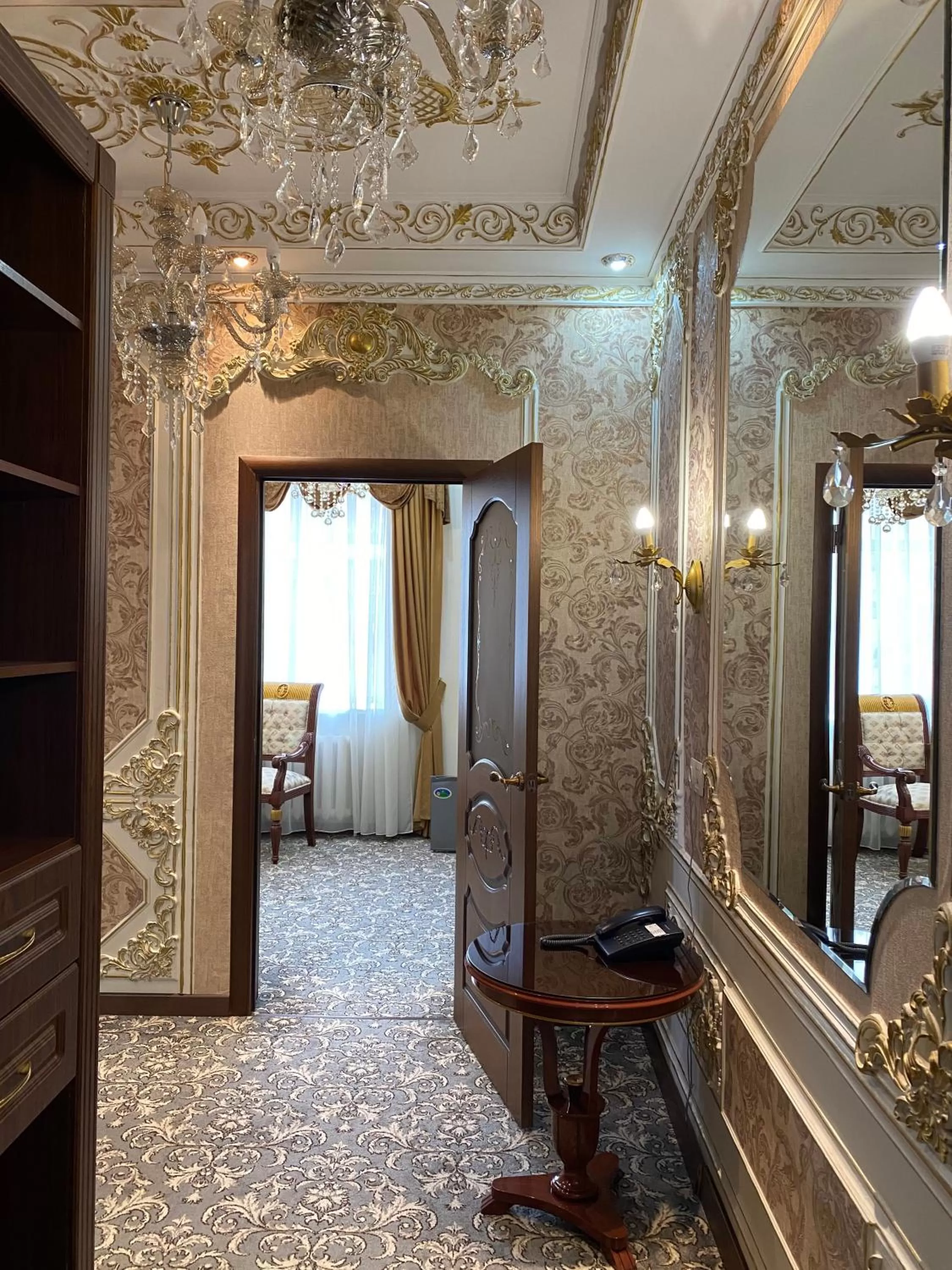 Living room, Seating Area in Lion Hotel