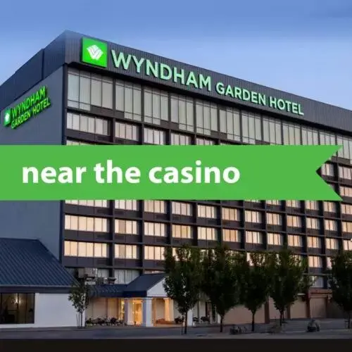 Property Building in Wyndham Garden at Niagara Falls