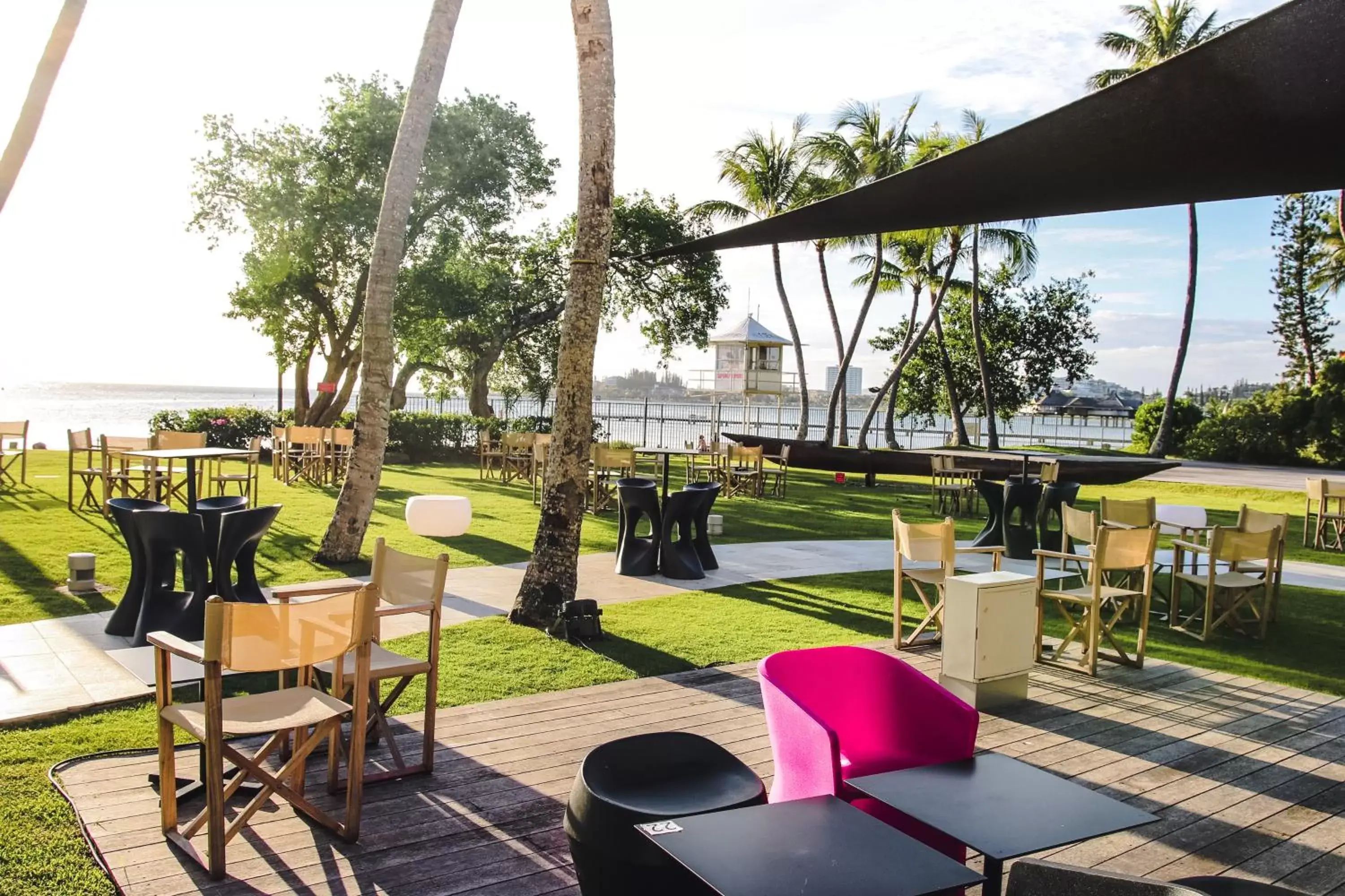 Garden, Restaurant/Places to Eat in Chateau Royal Beach Resort & Spa, Noumea
