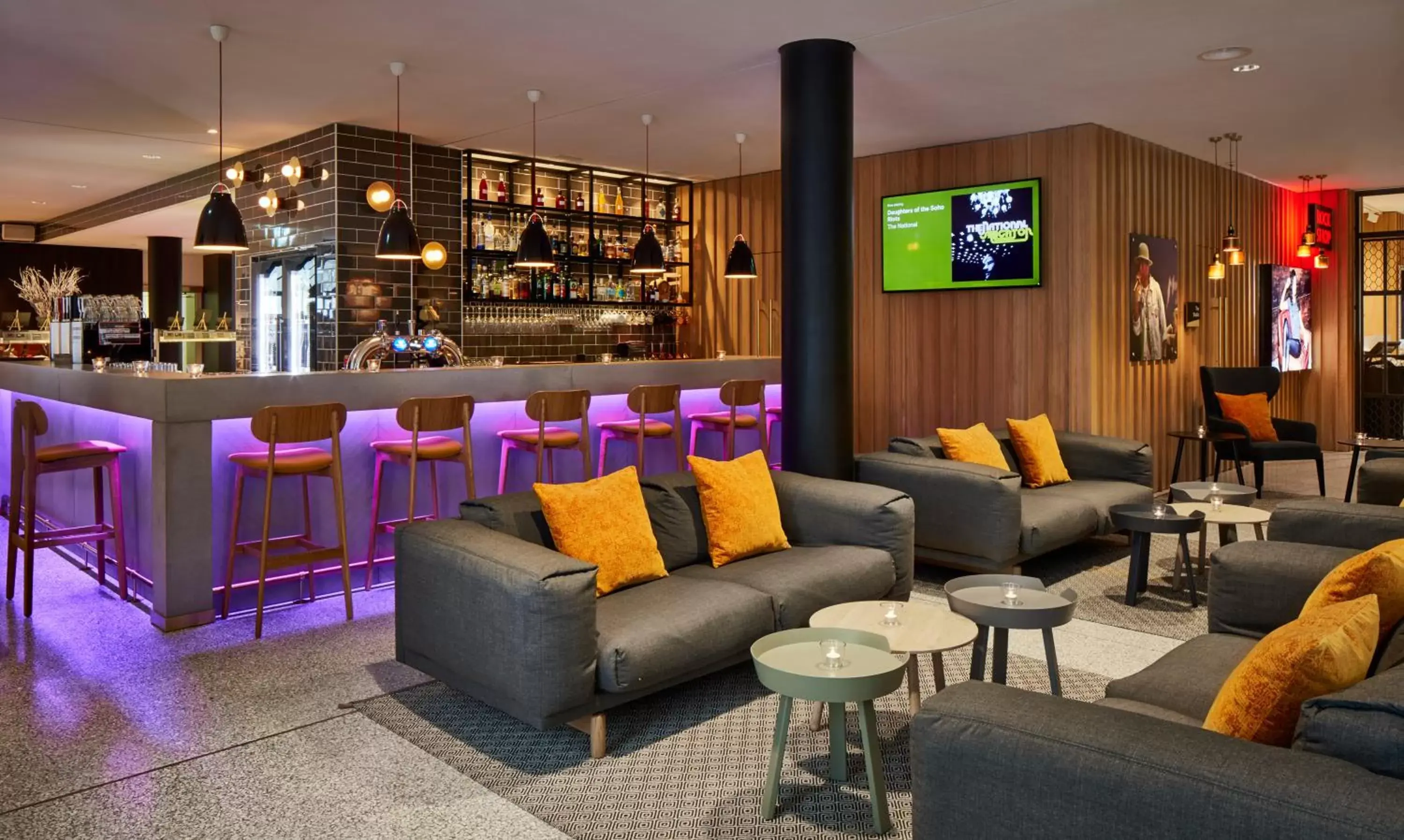 Restaurant/places to eat, Lounge/Bar in Hard Rock Hotel Davos