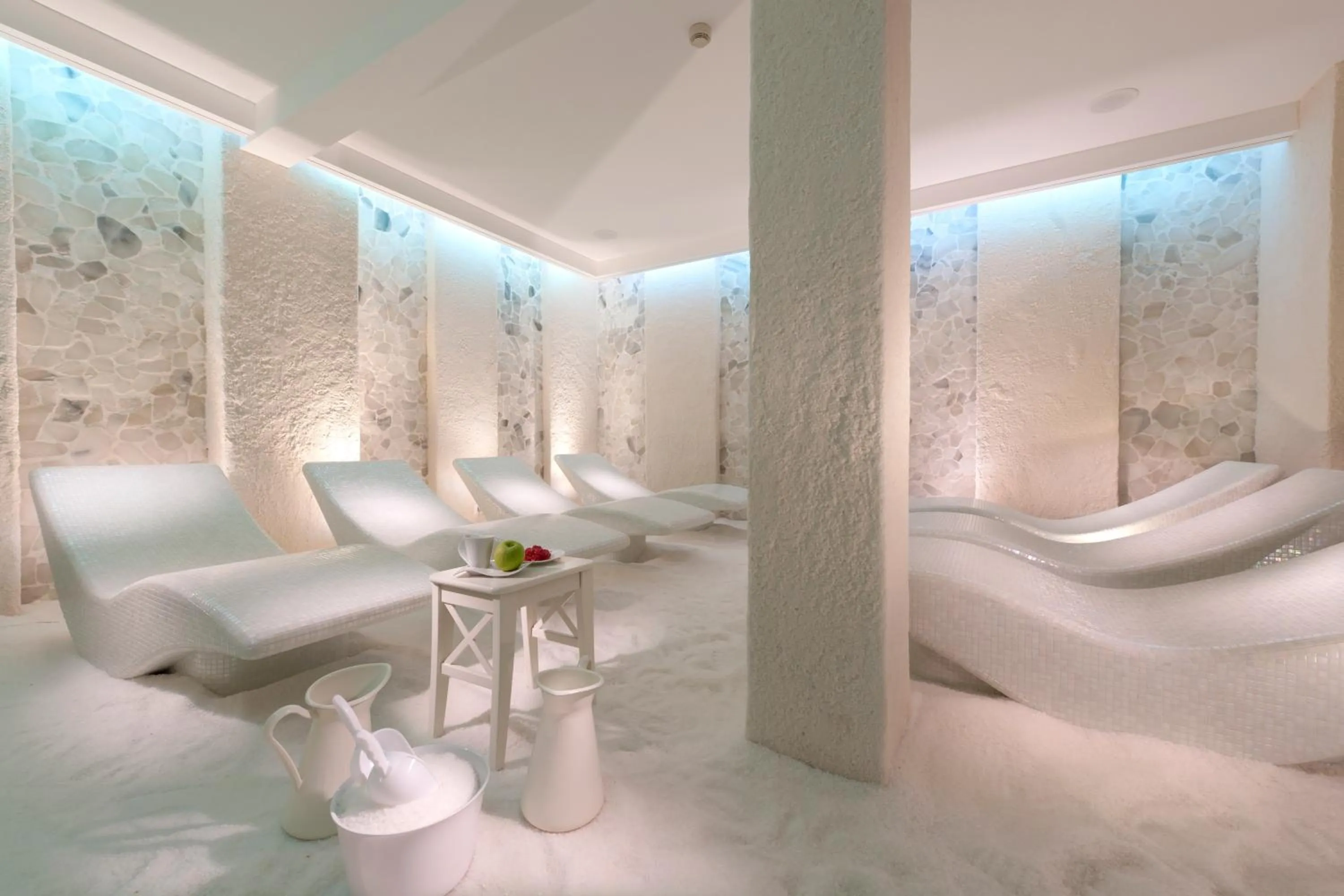 Spa and wellness centre/facilities in Hotel Regina Elena 57 & Oro Bianco SPA