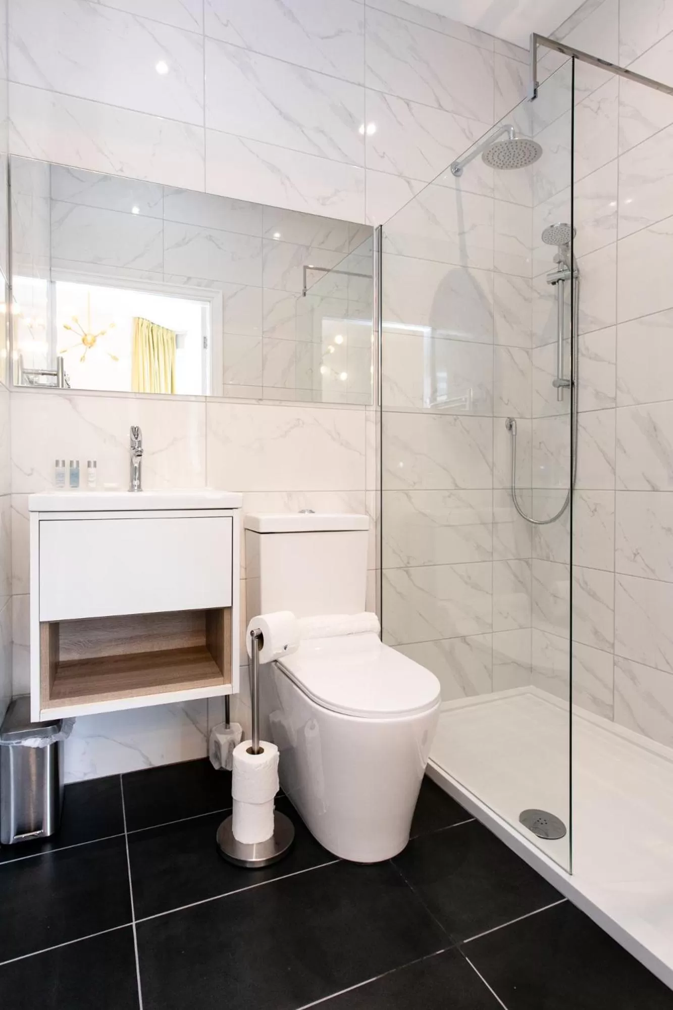 Shower in Stay Coastal