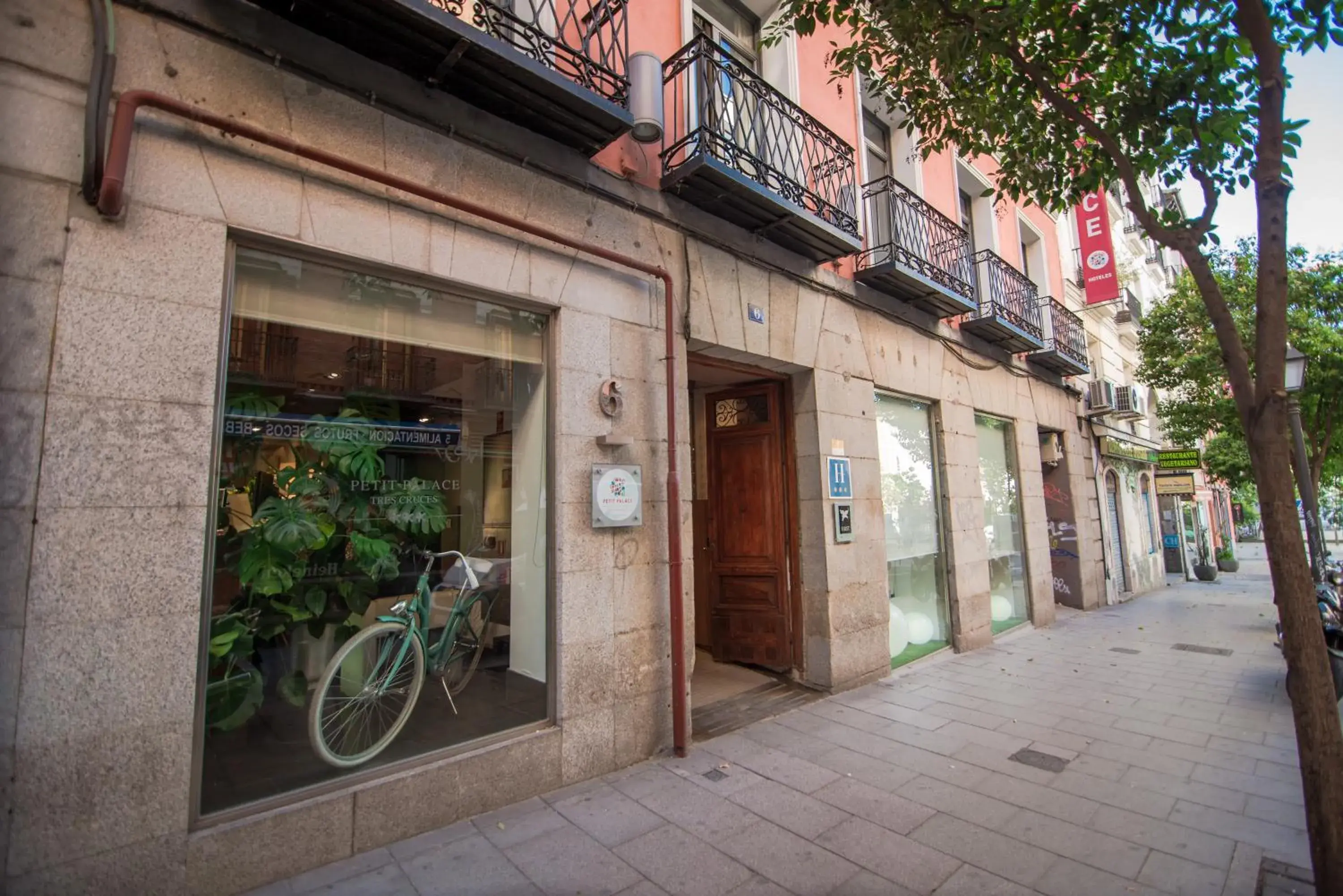 Property building in Petit Palace Tres Cruces Property building in Petit Palace Tres Cruces